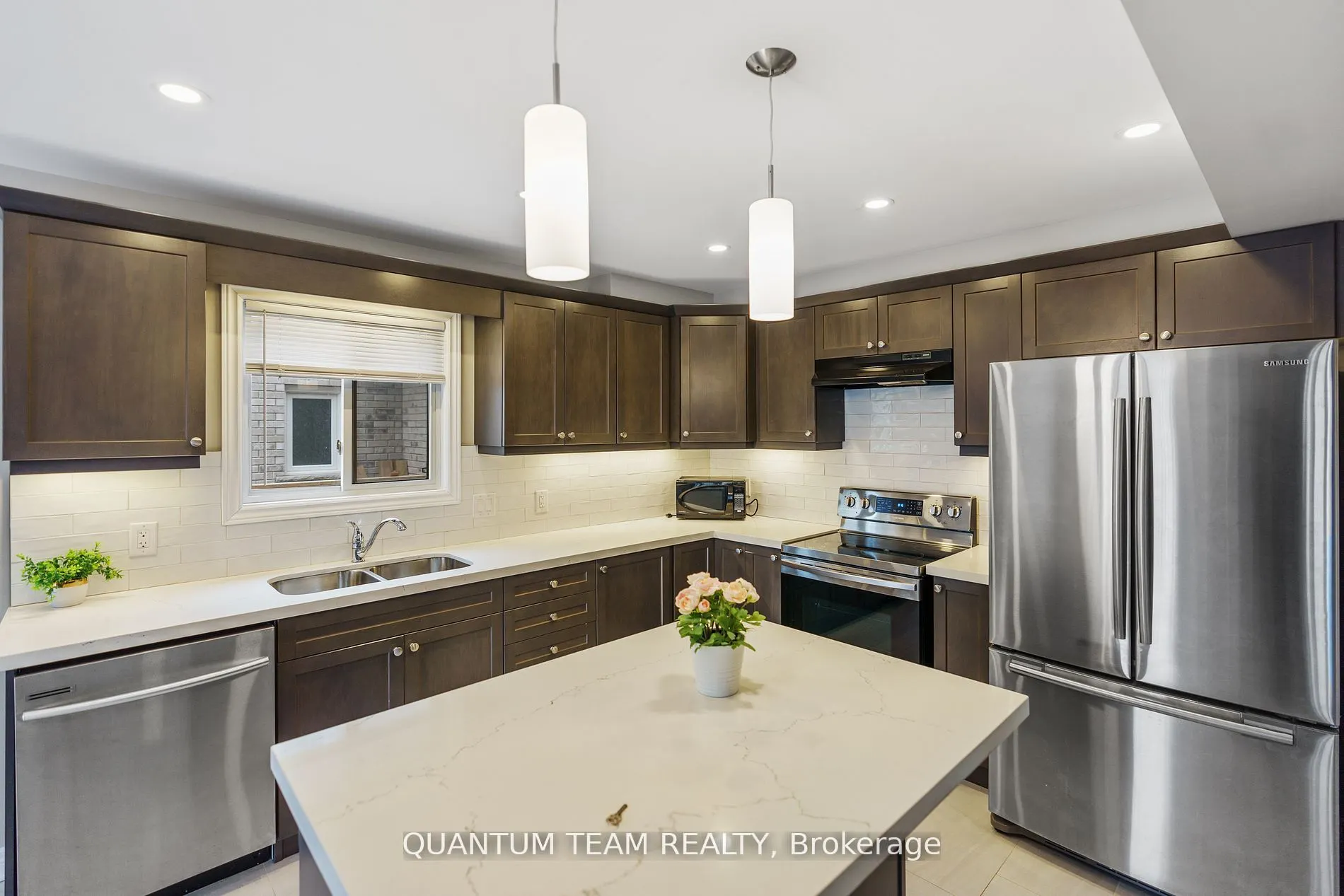 15 Laurent Avenue