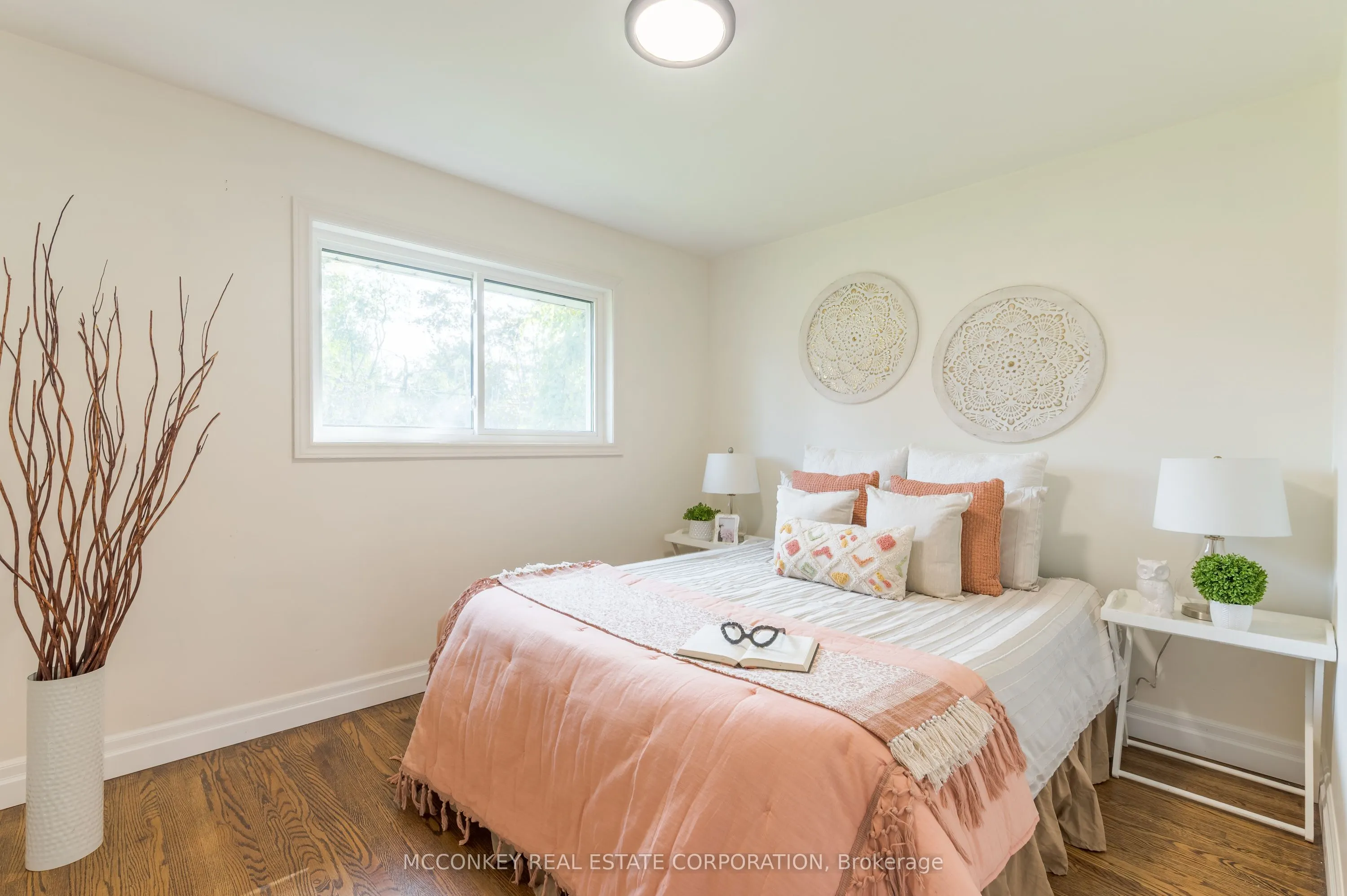 18 DALEVIEW Avenue