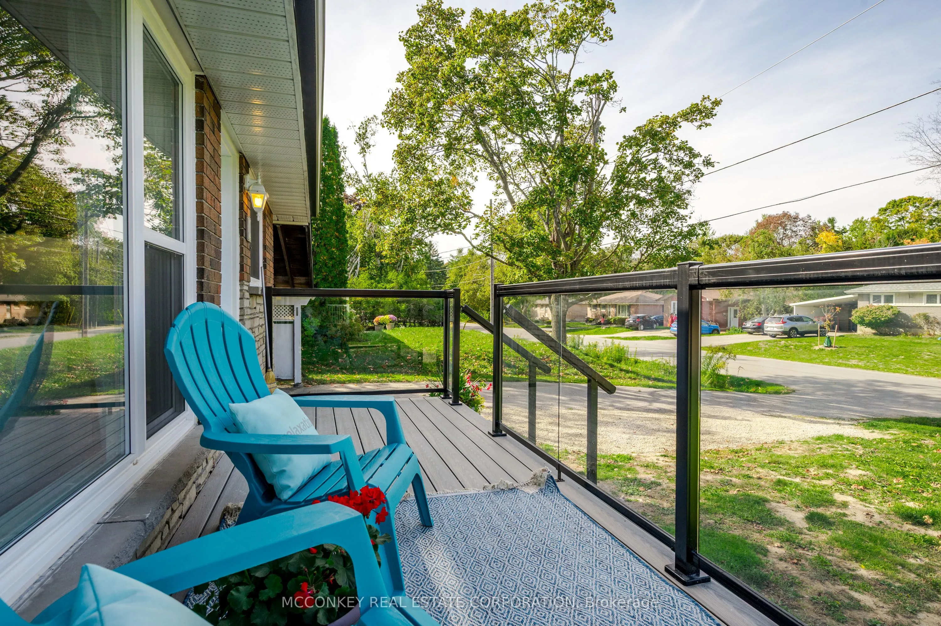 18 DALEVIEW Avenue
