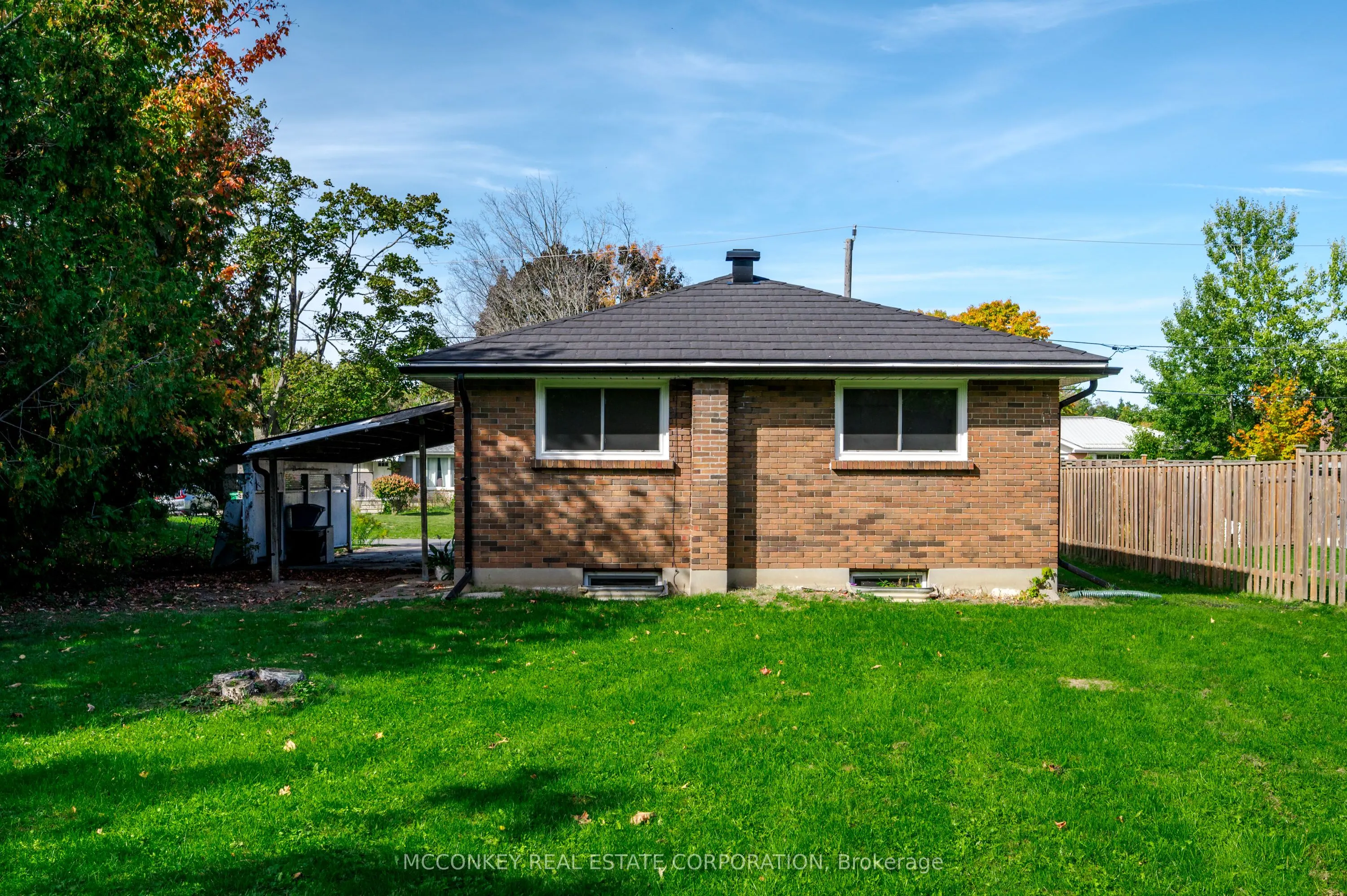 18 DALEVIEW Avenue