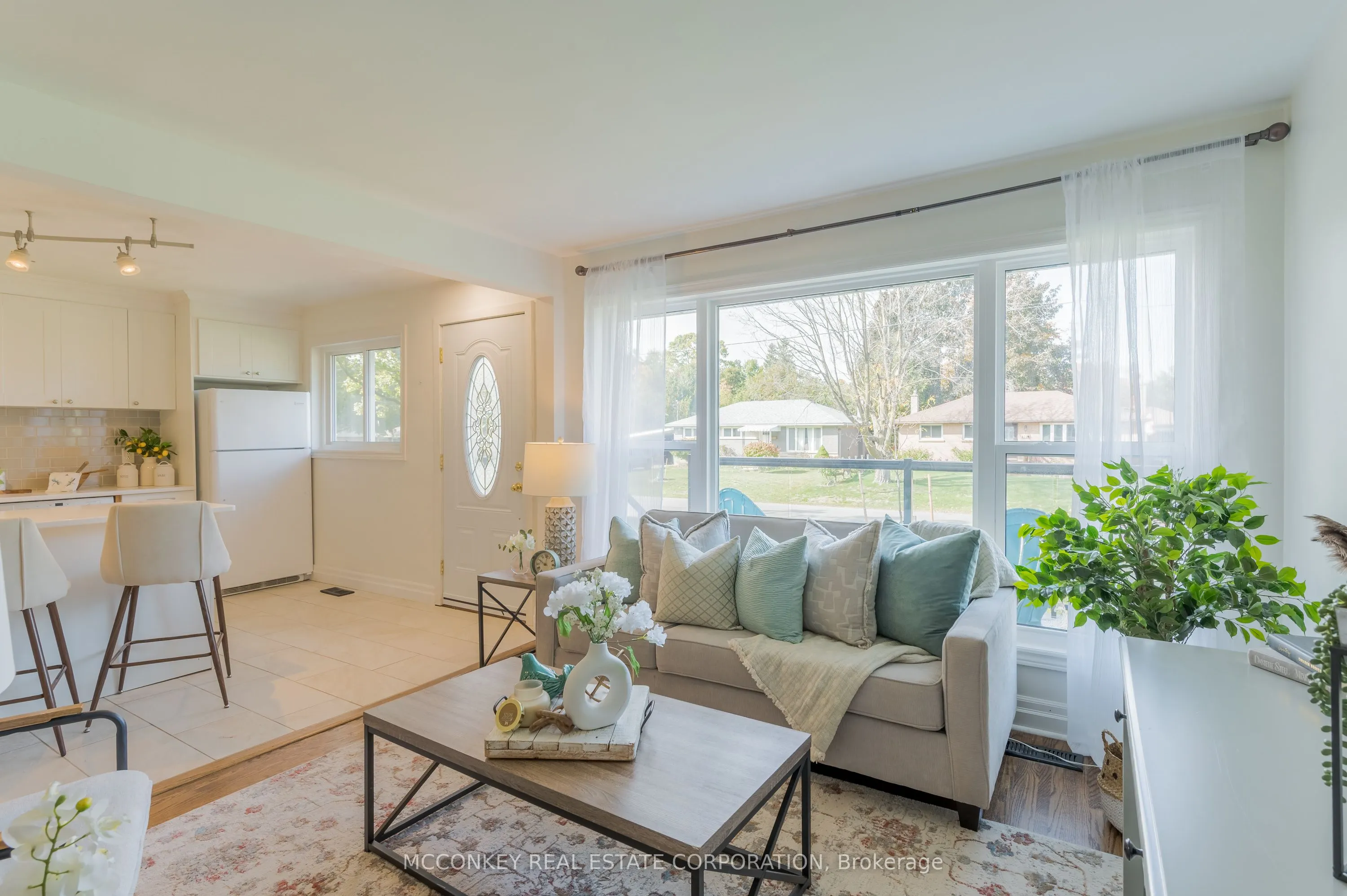 18 DALEVIEW Avenue
