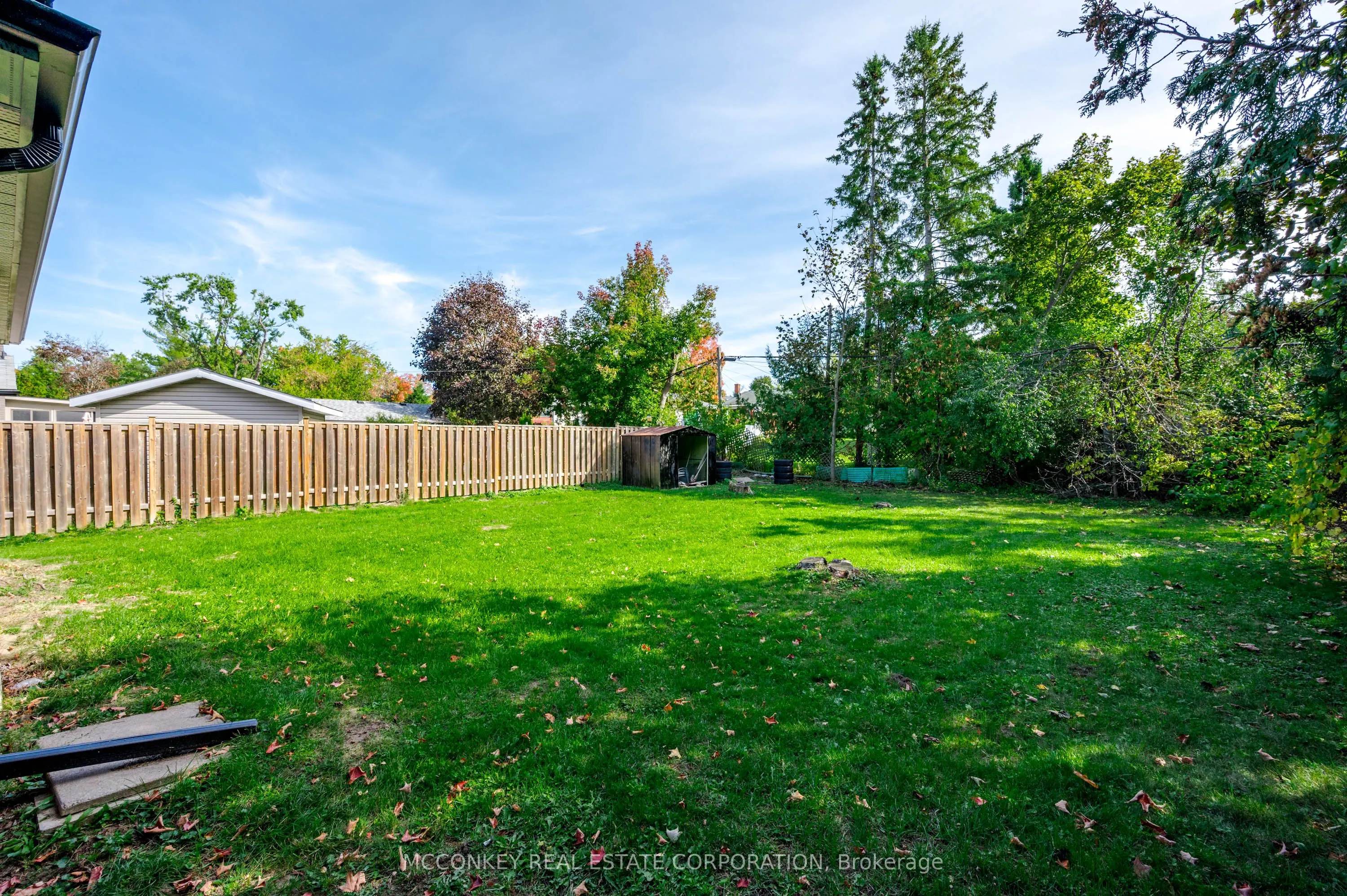 18 DALEVIEW Avenue