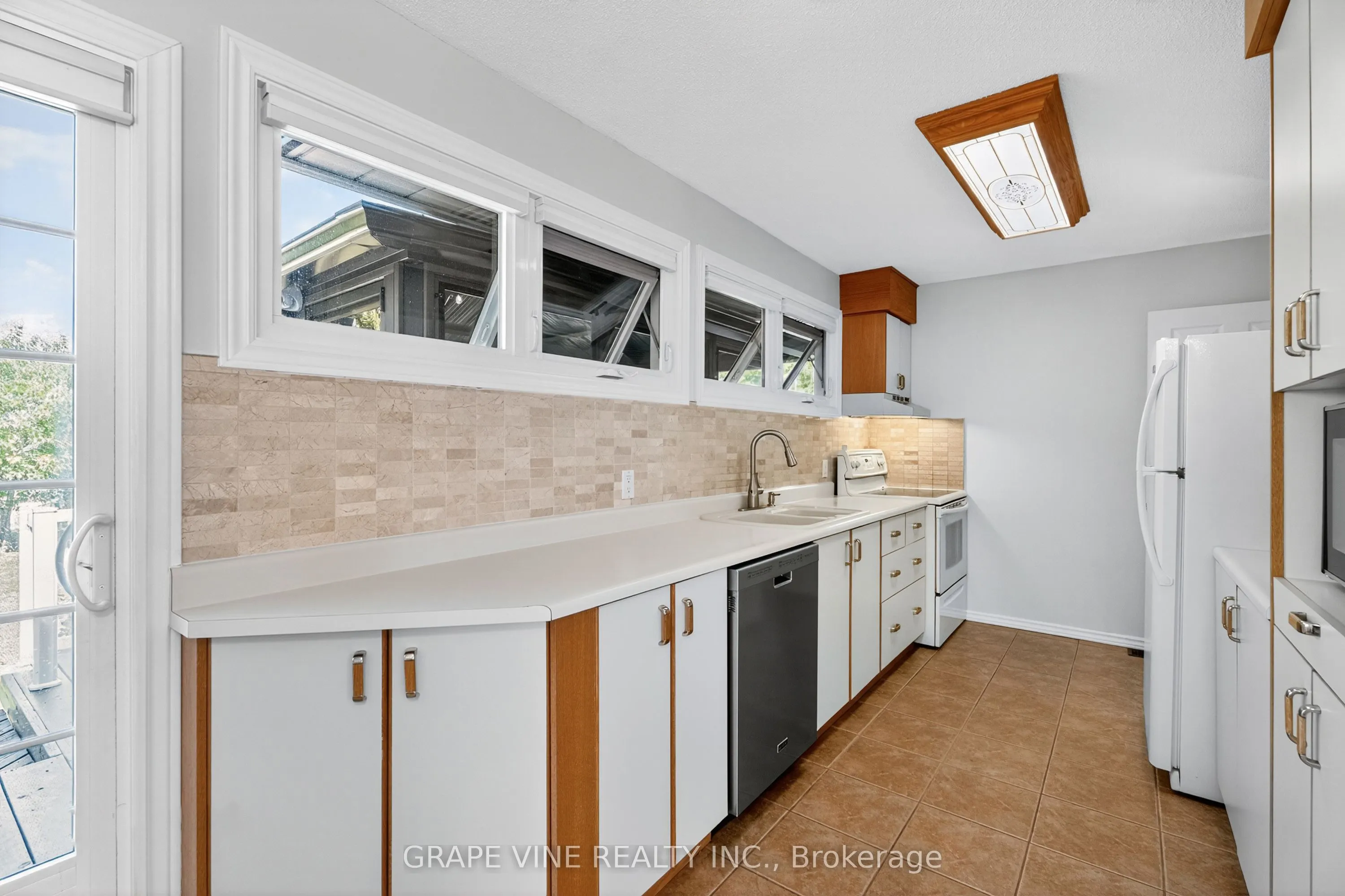 5041 Thunder Road
