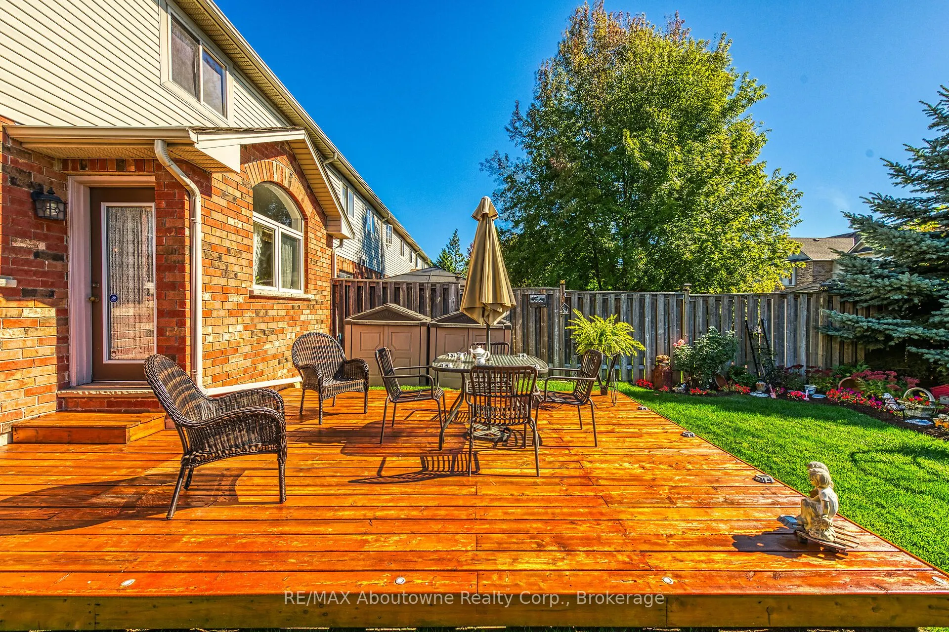 31 Elderberry Avenue