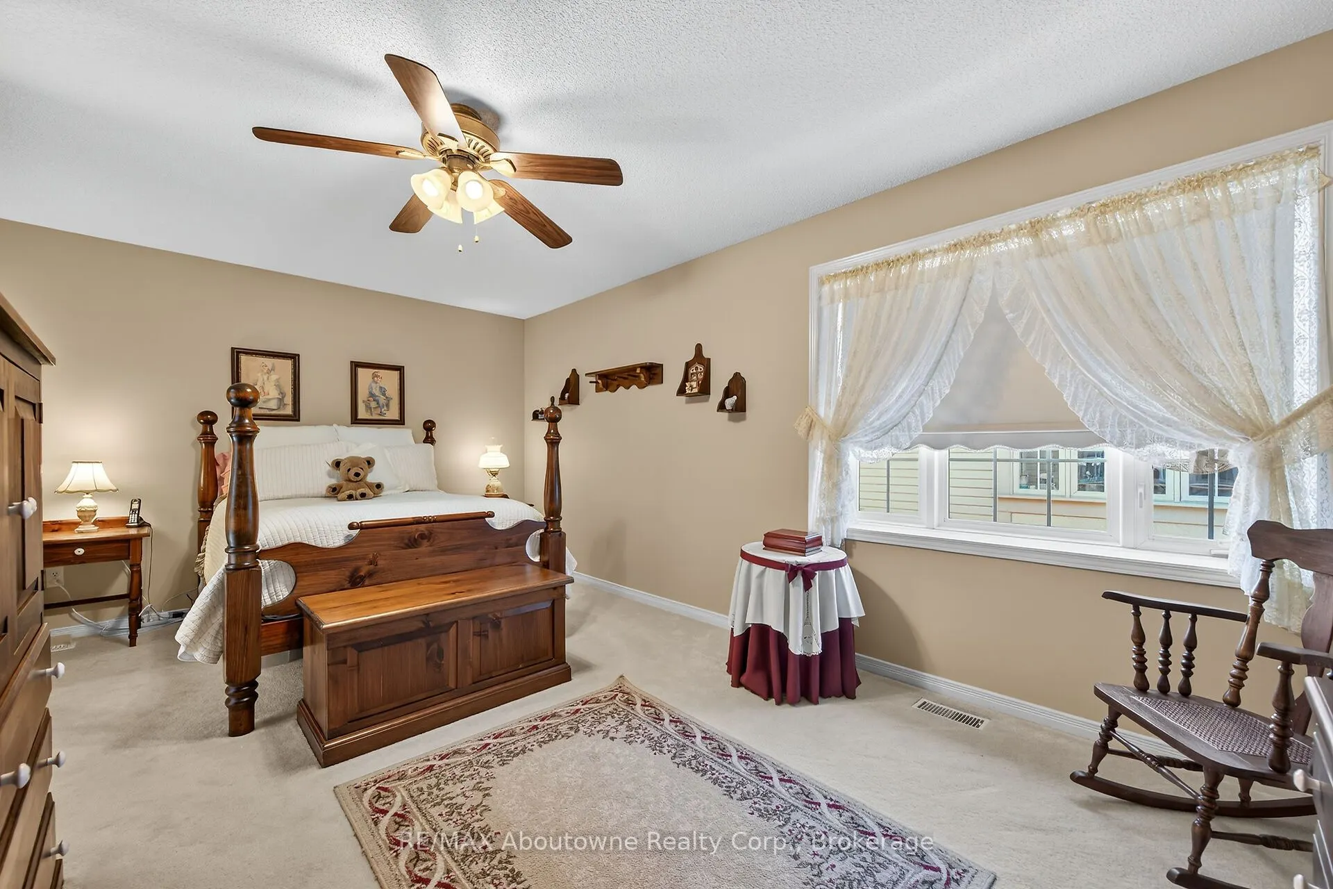 31 Elderberry Avenue