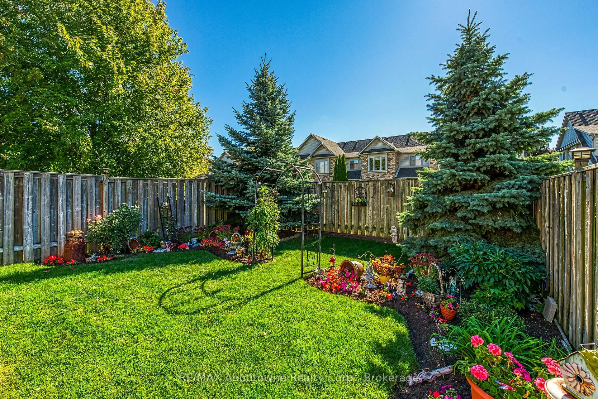 31 Elderberry Avenue
