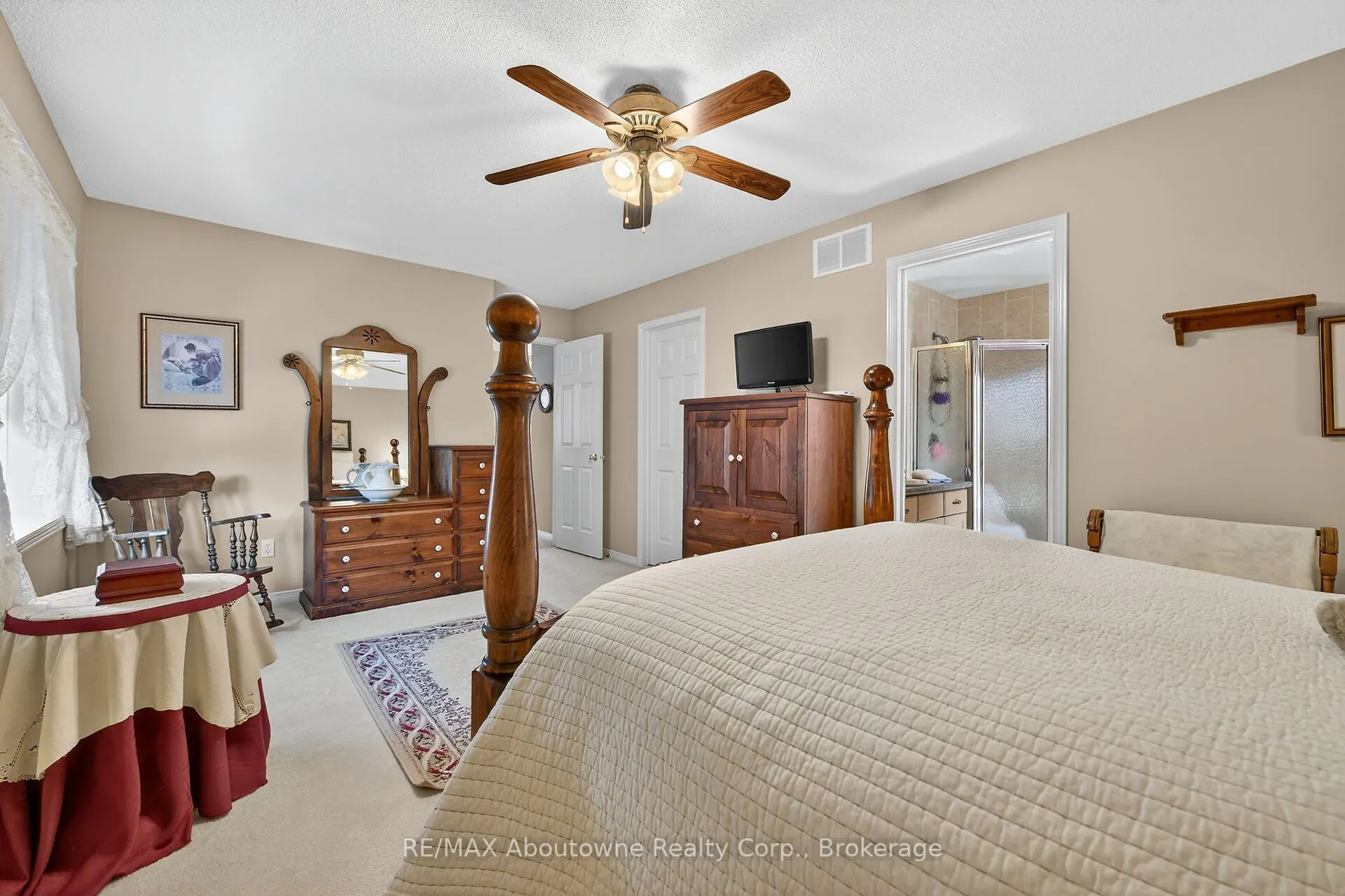 31 Elderberry Avenue