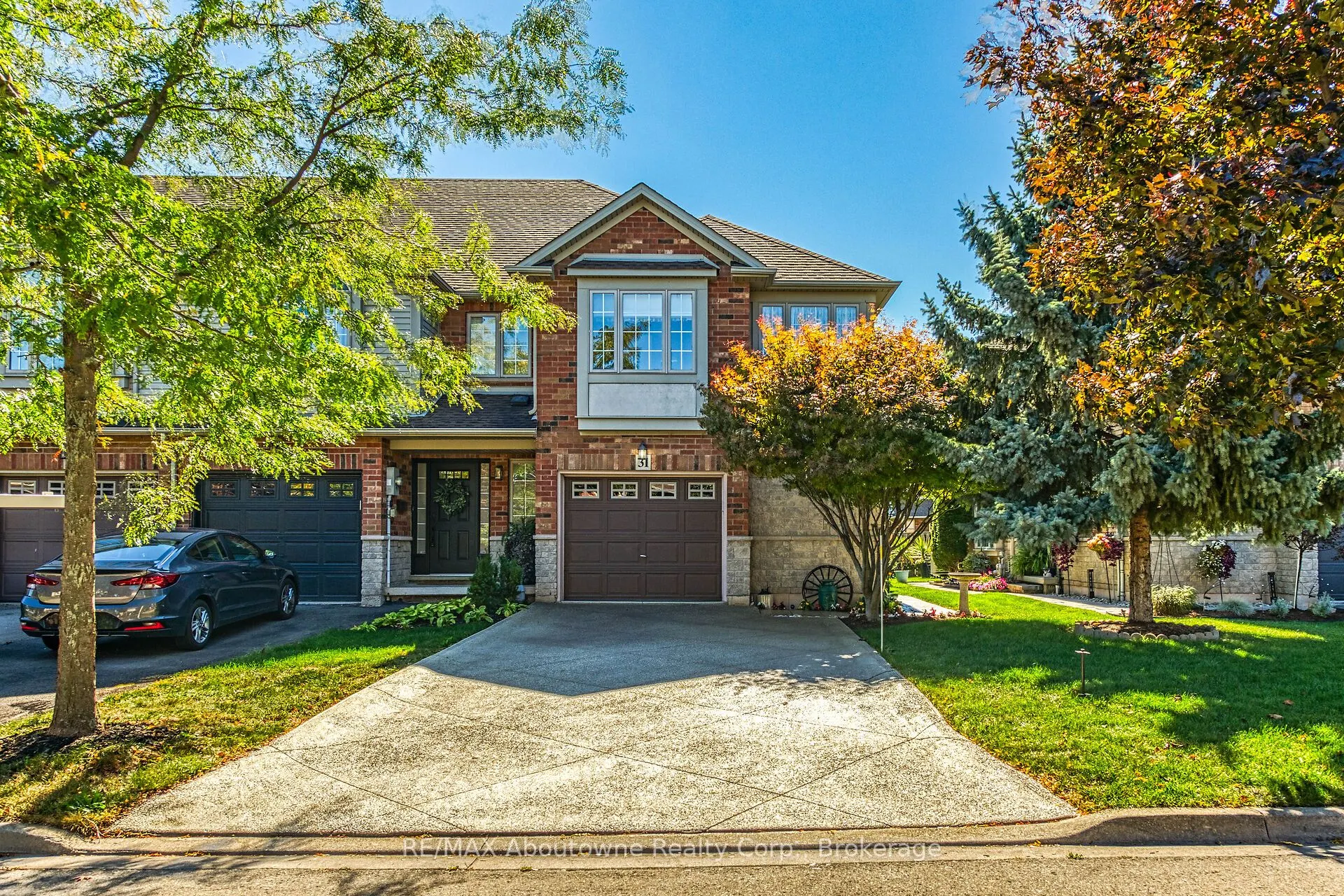 31 Elderberry Avenue