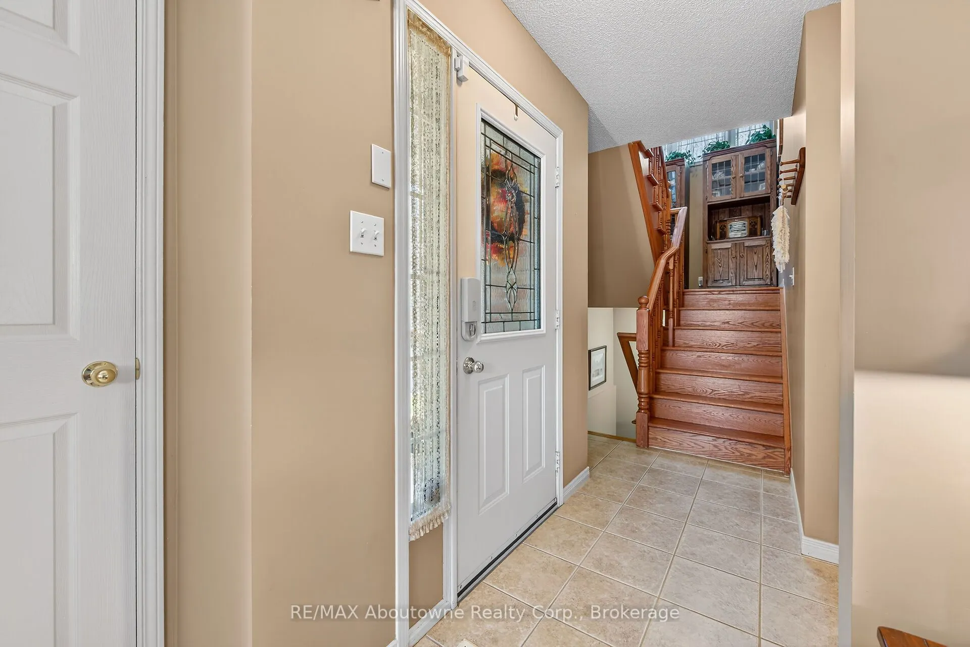 31 Elderberry Avenue