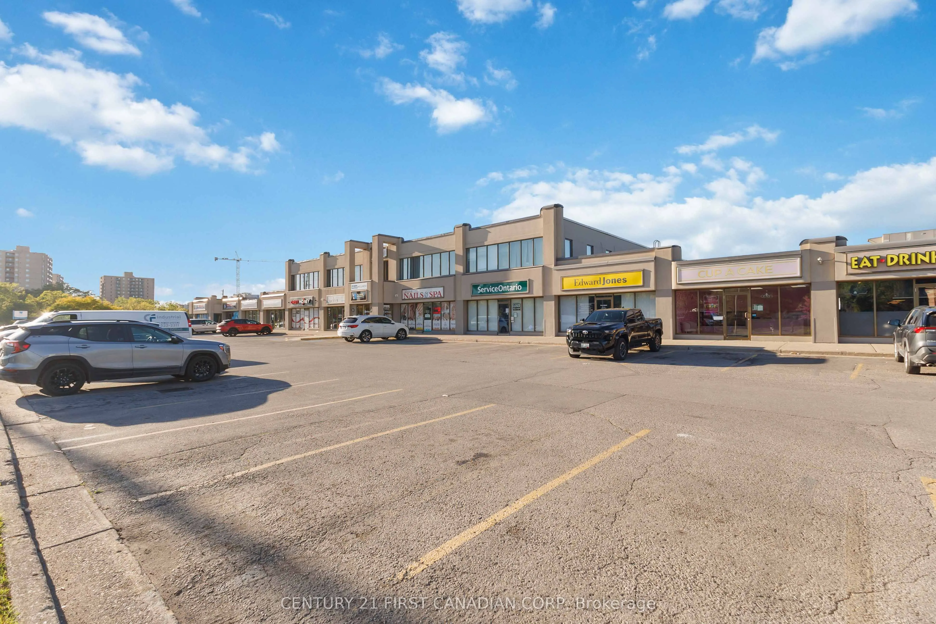 920 Commissioners Road, #122