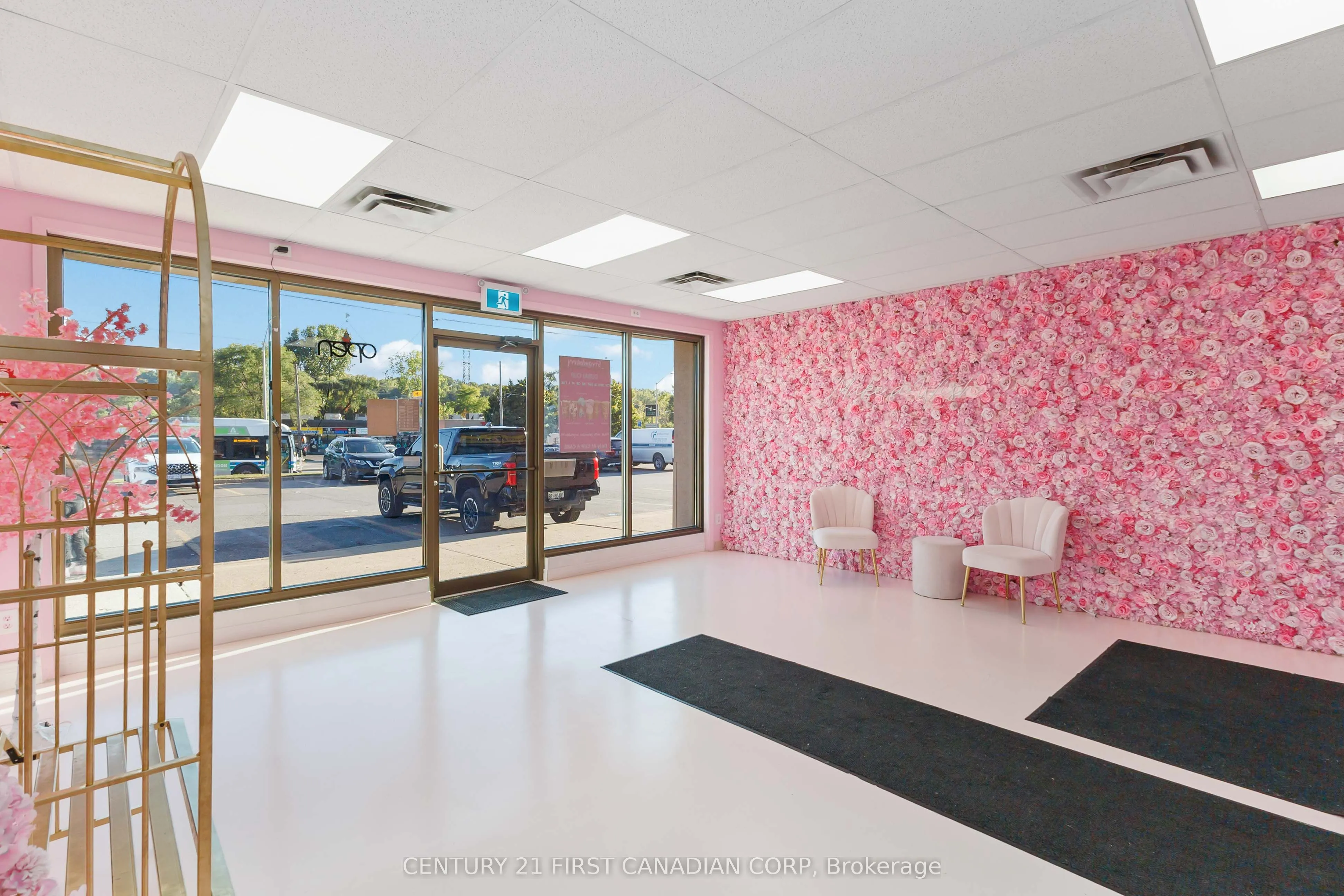 920 Commissioners Road, #122