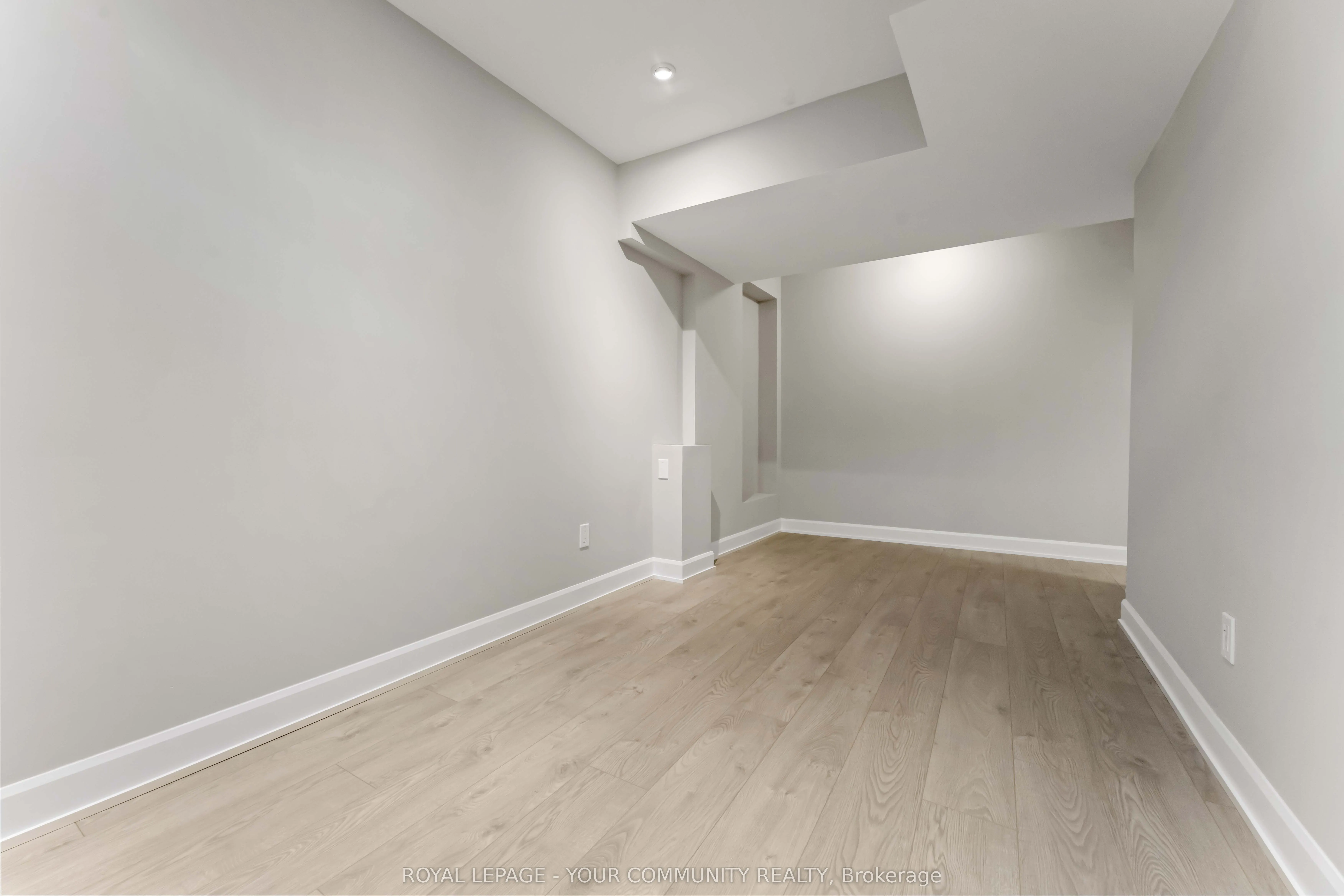 536 Dundonald Drive