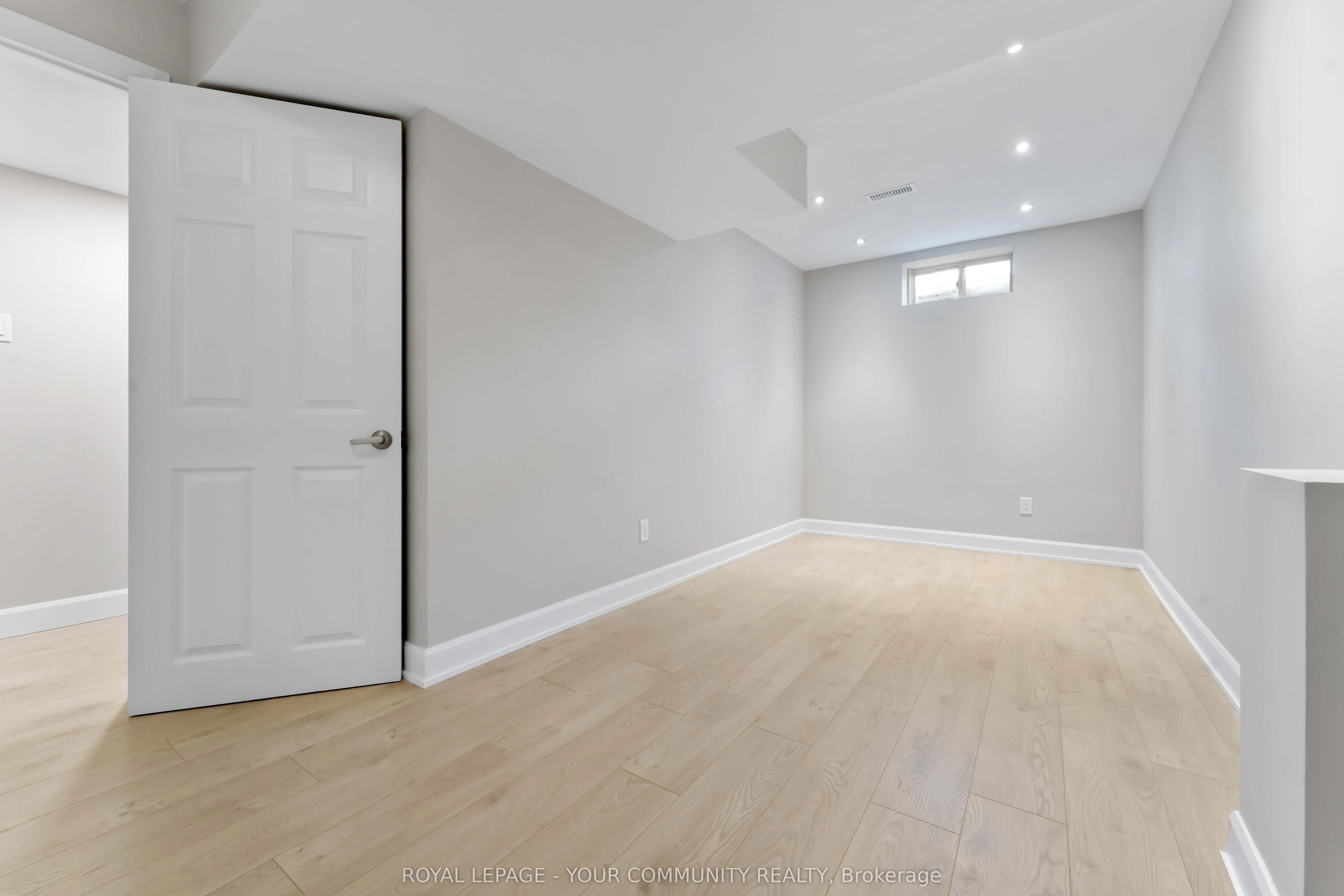 536 Dundonald Drive