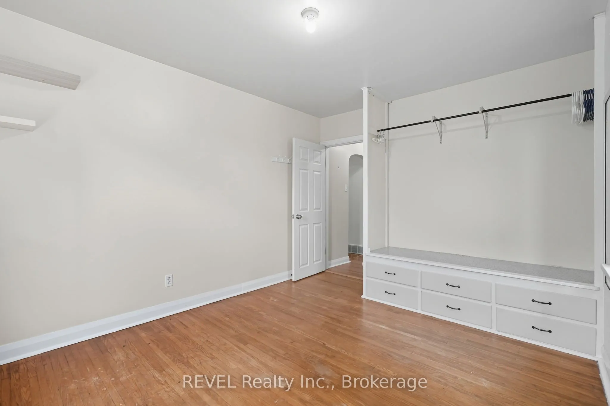 113 Linwood Avenue