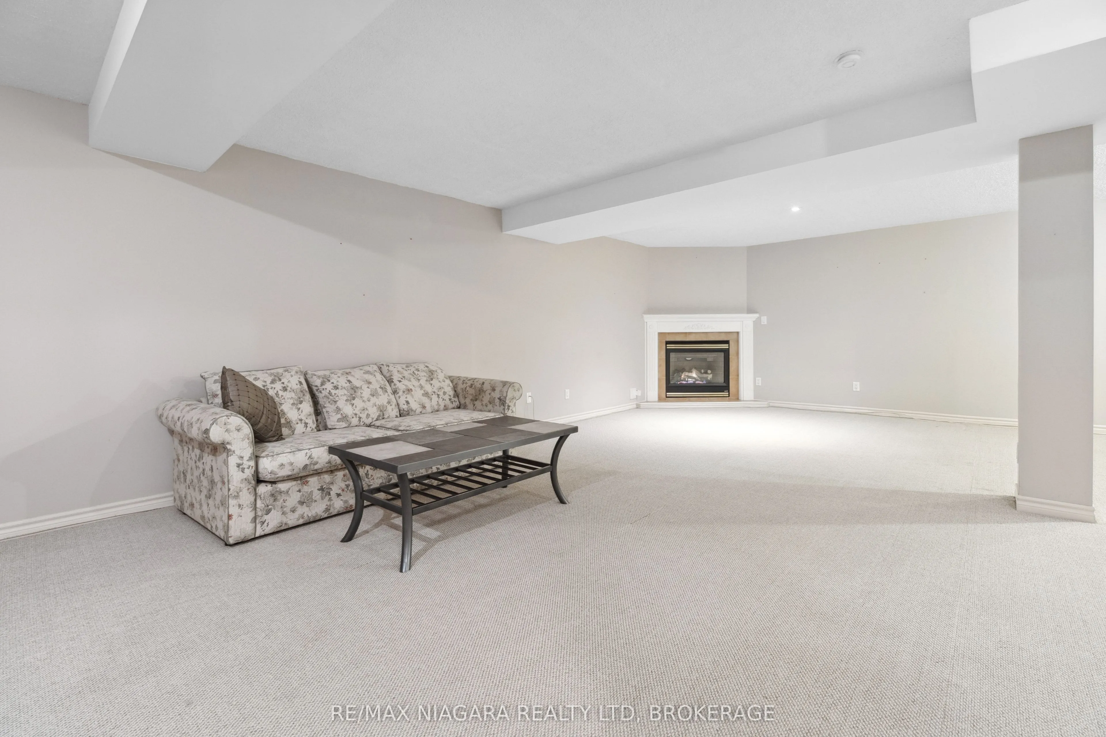 2684 Mewburn Road, #17