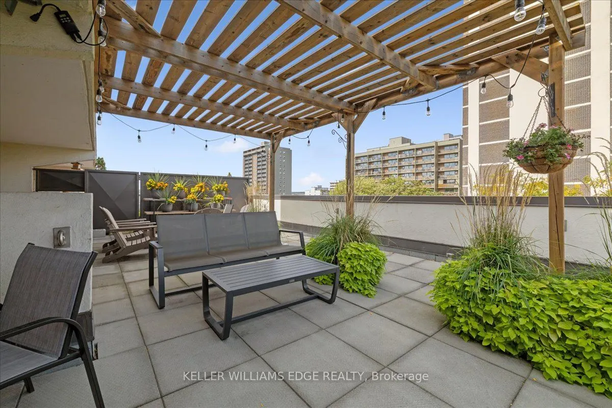 165 Bold Street, #304