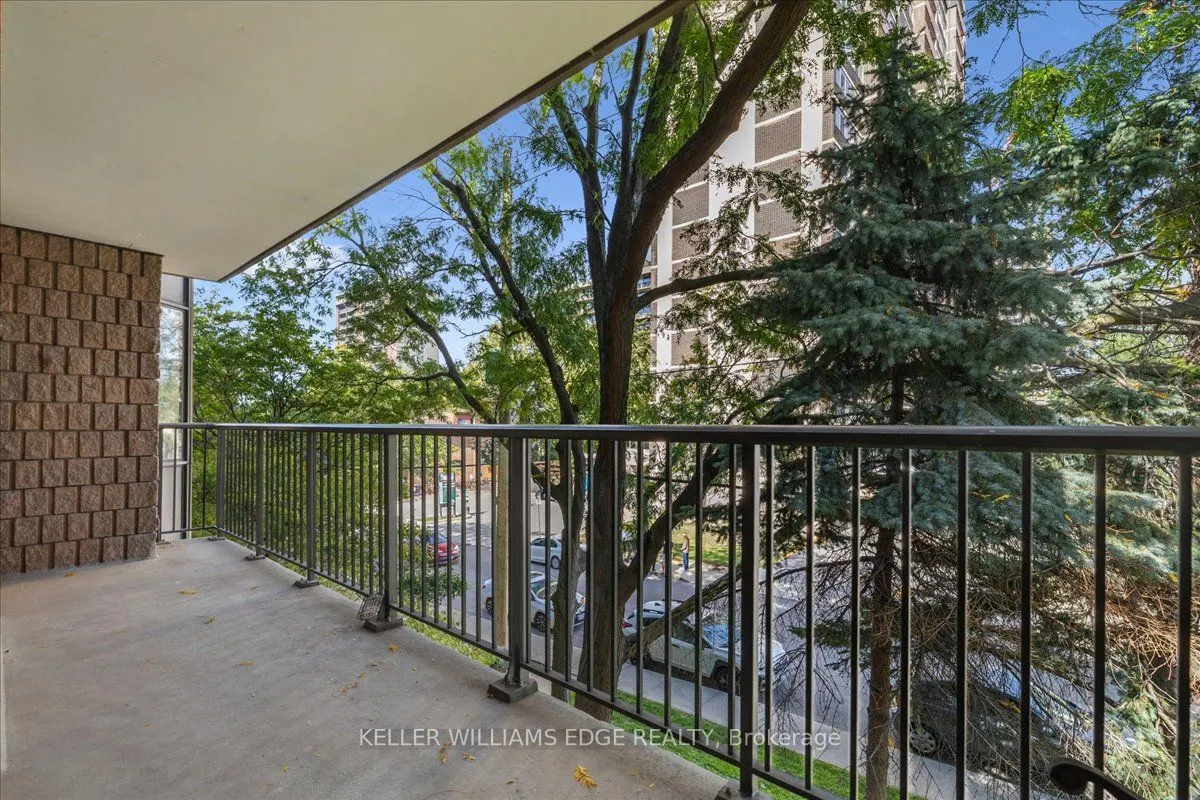 165 Bold Street, #304