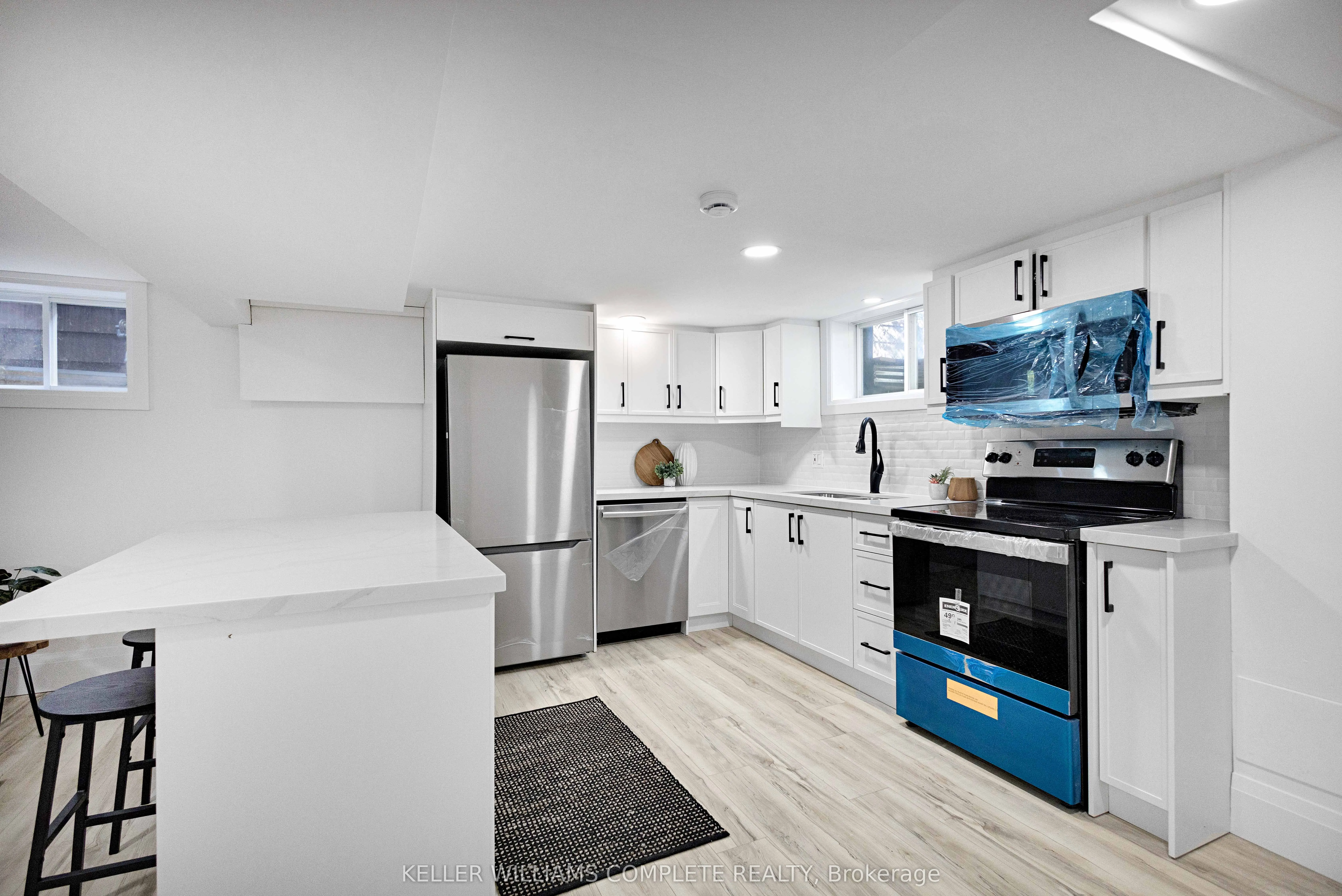 7 SWAN Drive