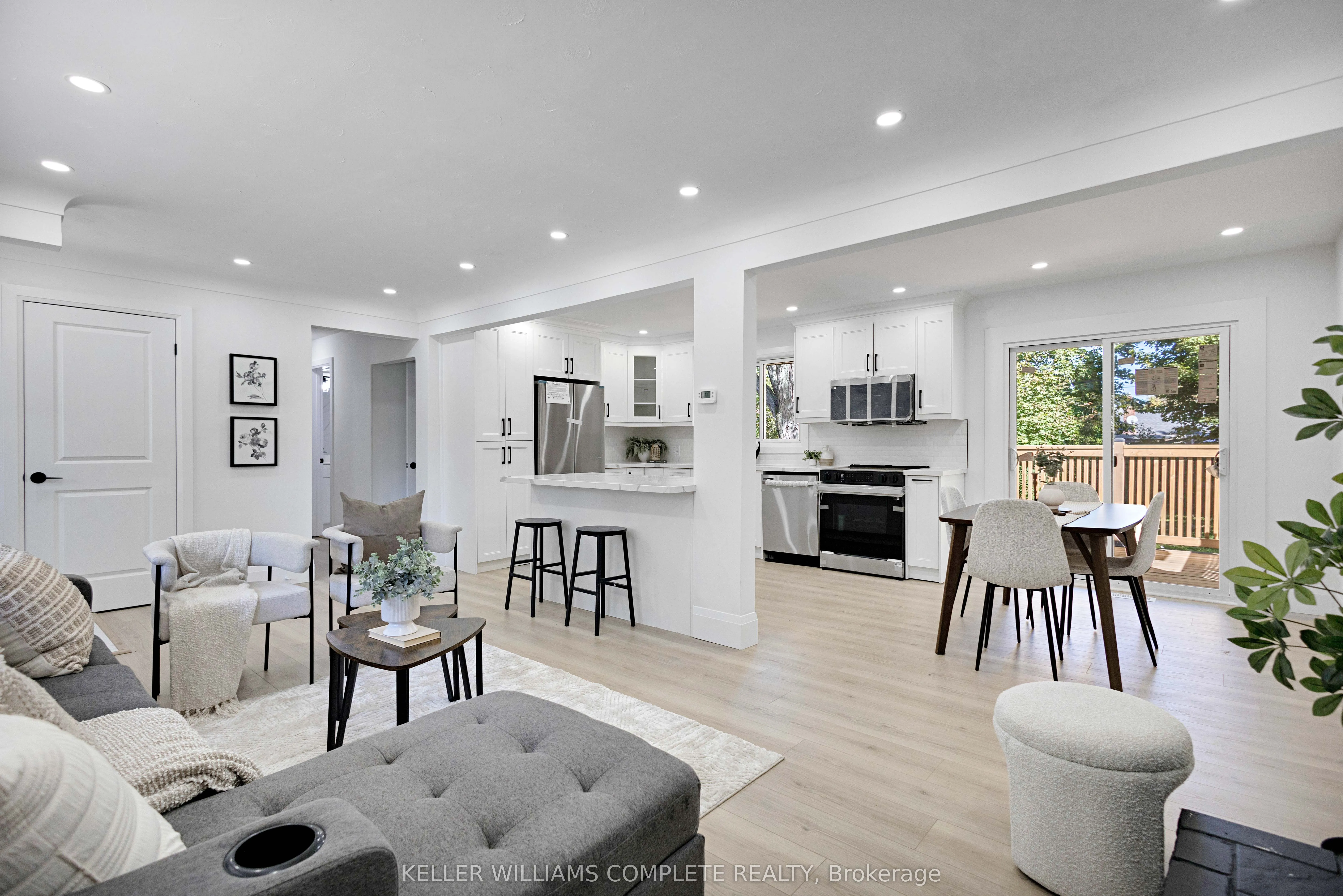 7 SWAN Drive