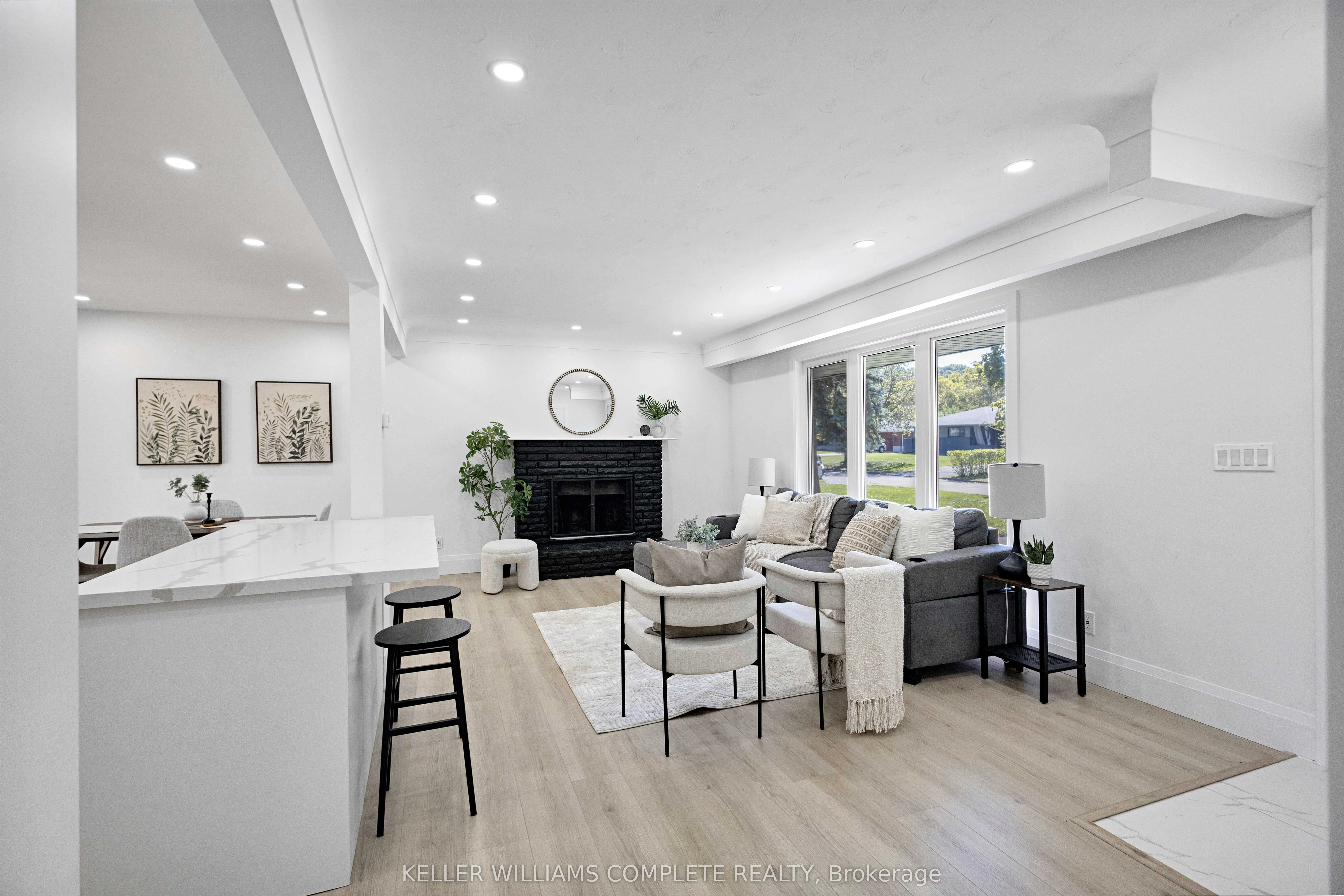 7 SWAN Drive