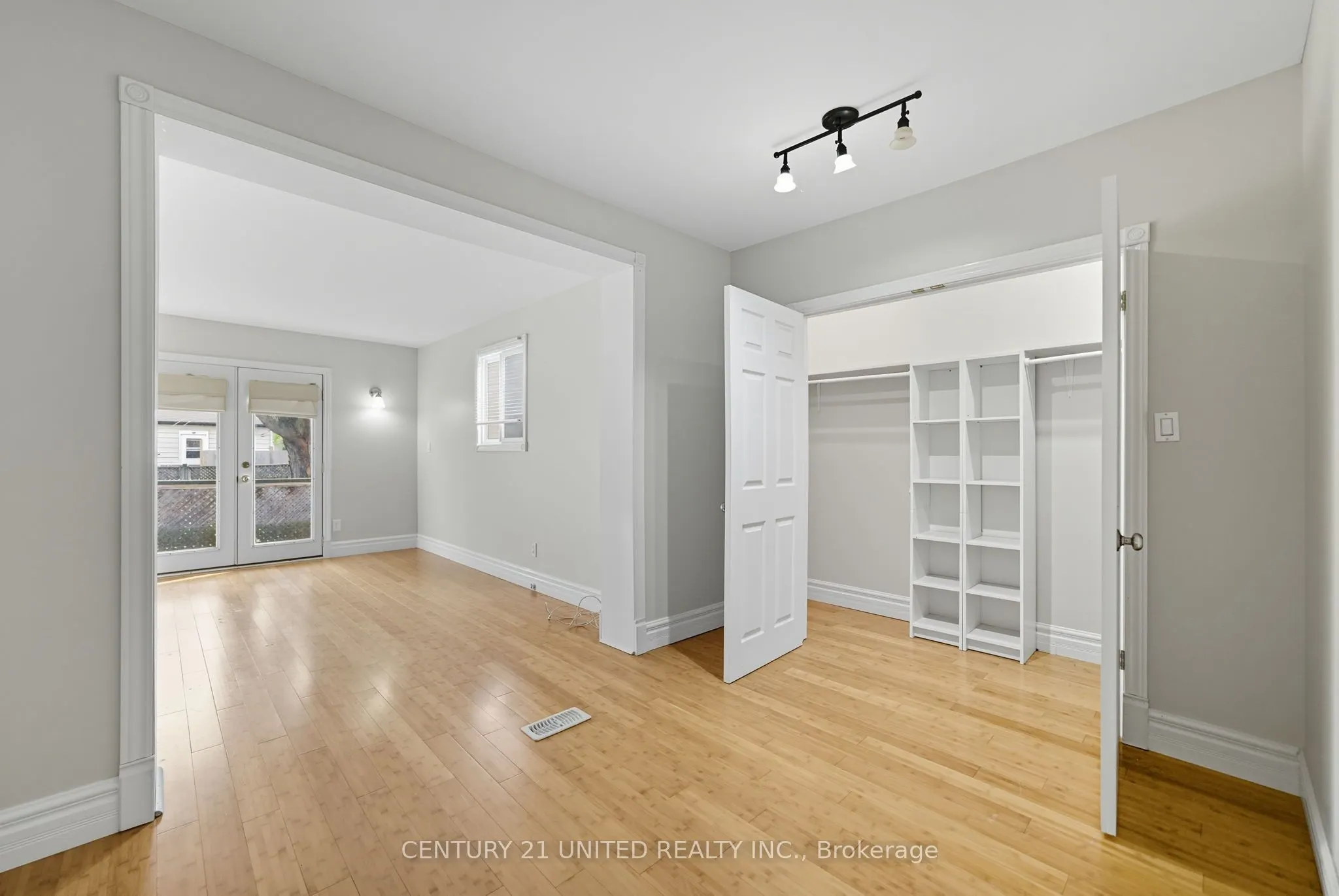 559 Hamilton Street