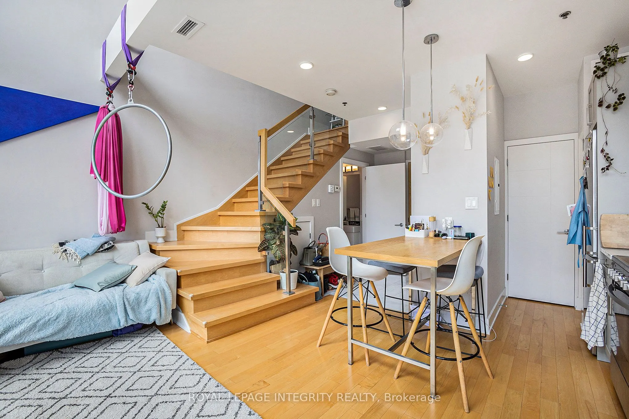 197 Lisgar Street, #212