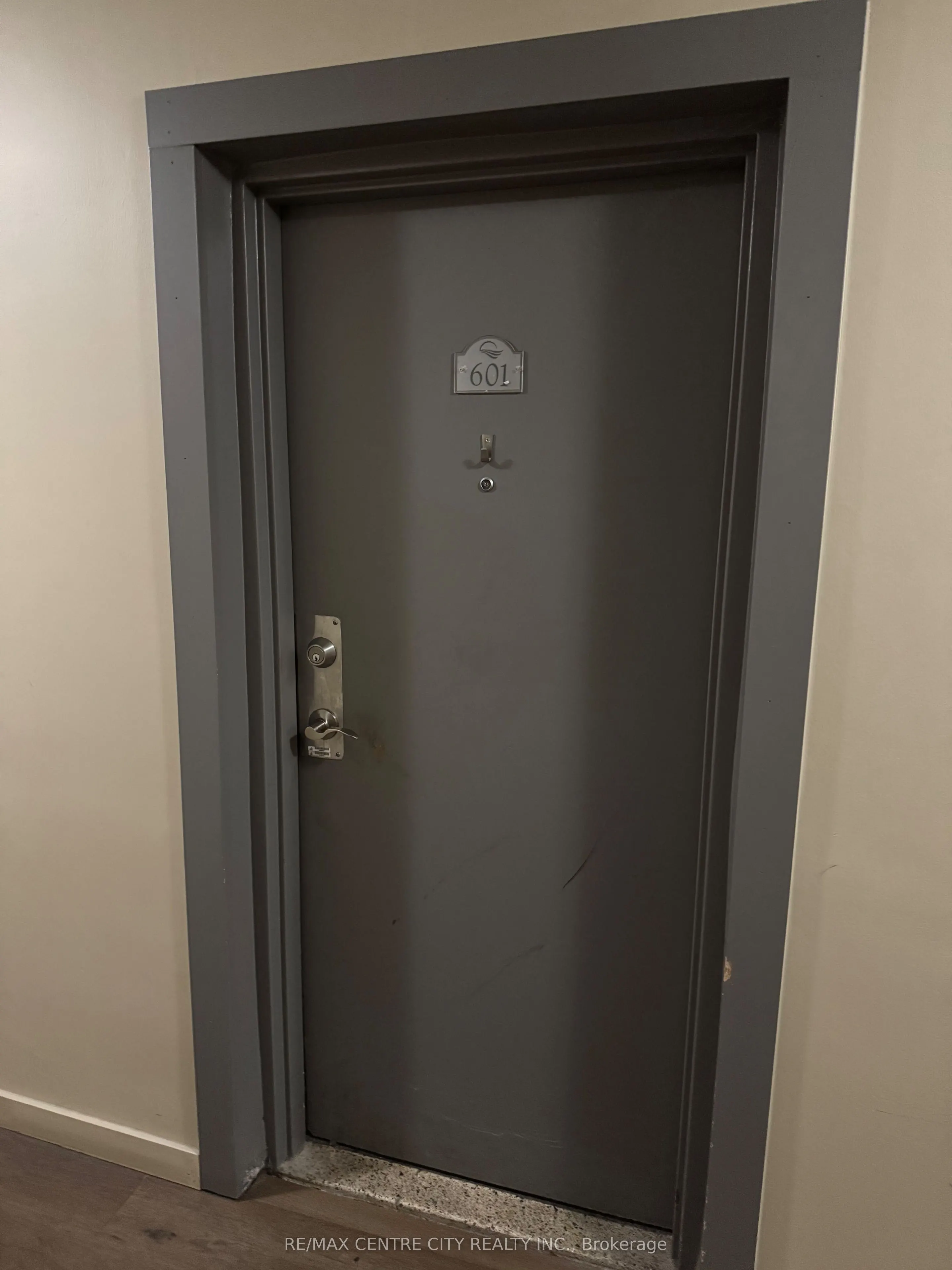 563 Mornington Avenue, #601