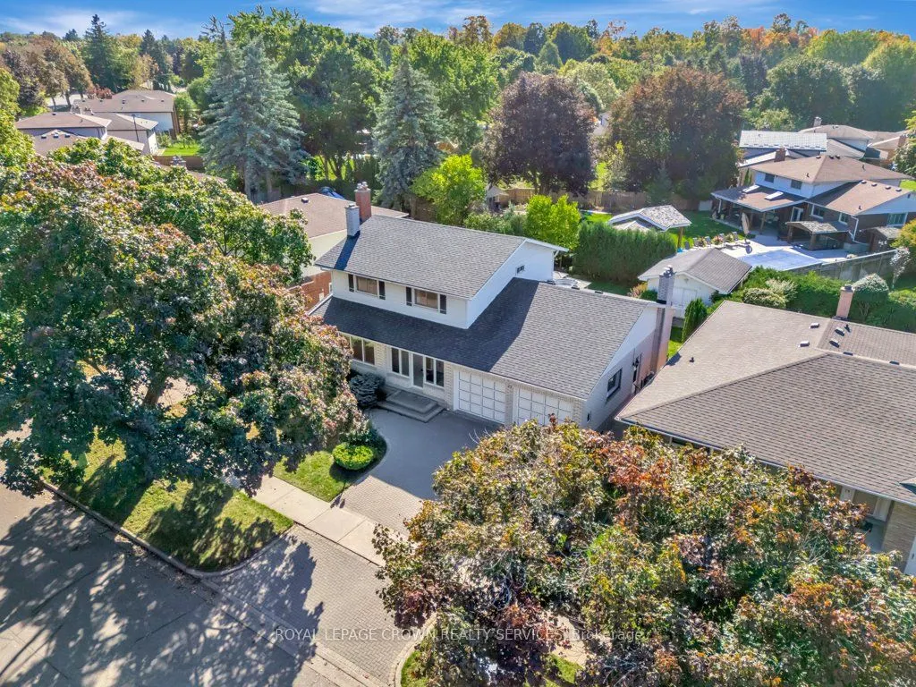 73 Champlain Crescent