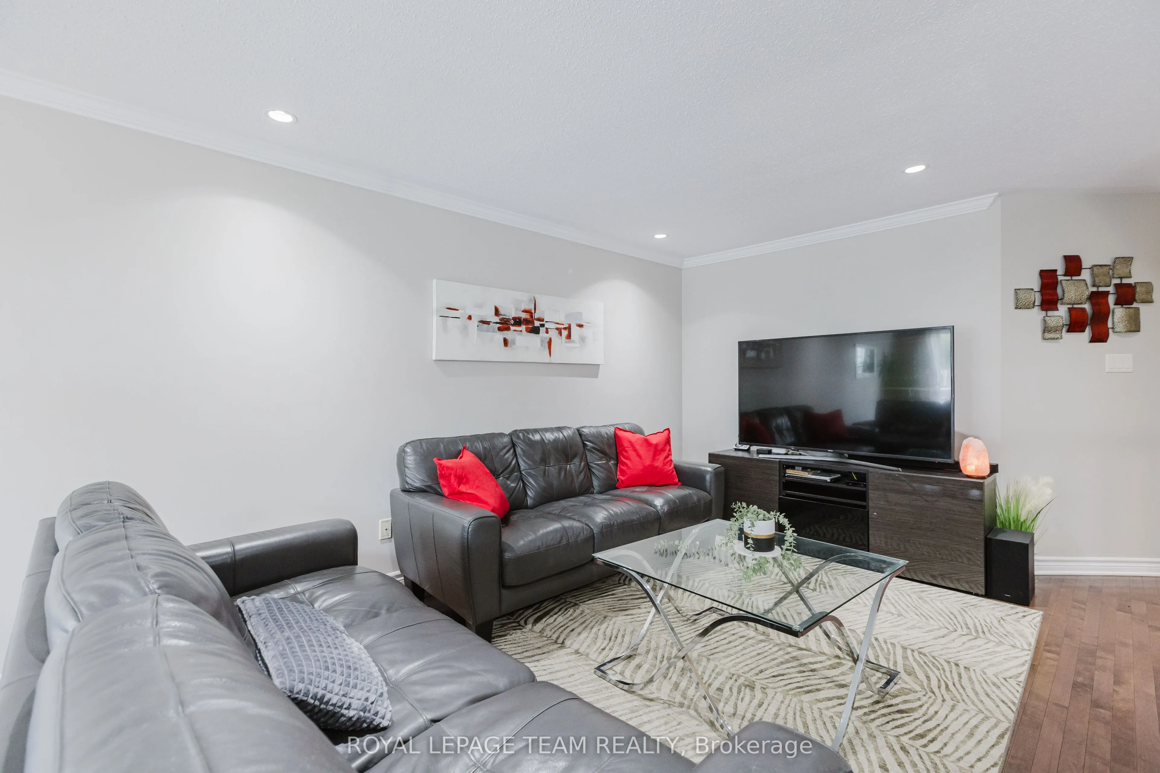 121 Mancini Way