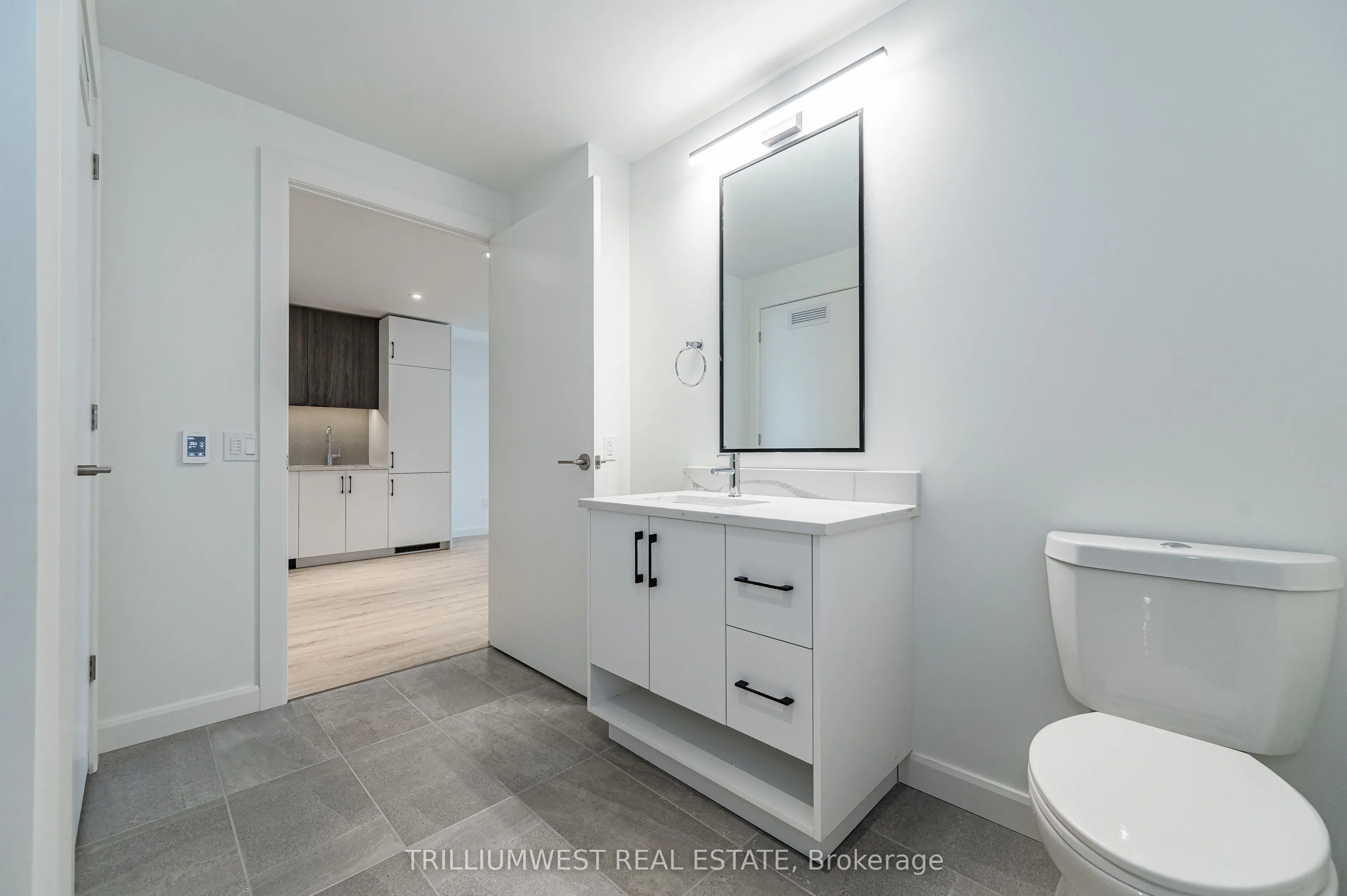 741 King Street W, #505