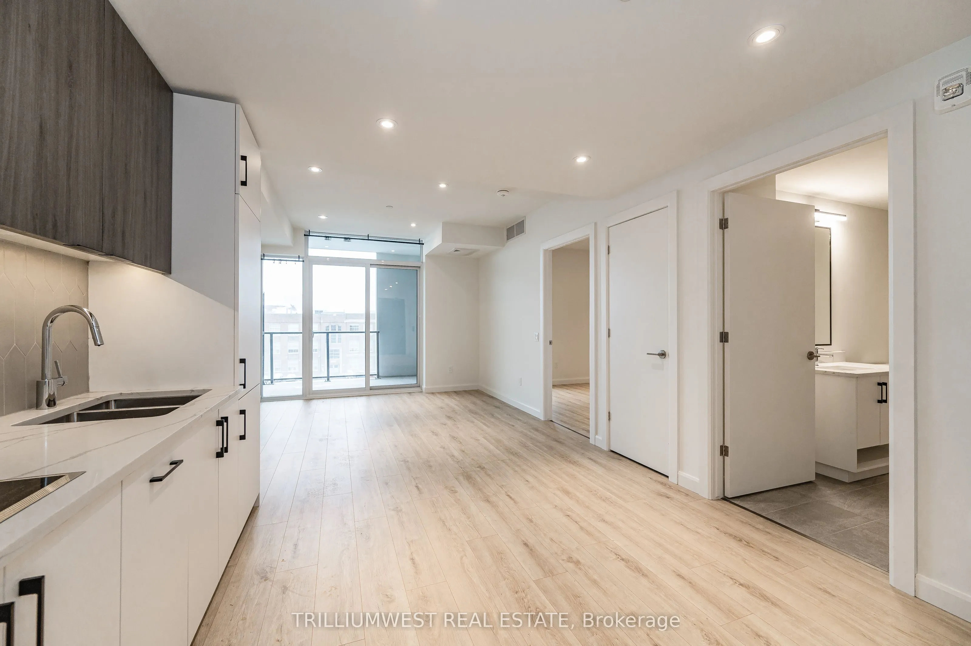 741 King Street W, #505