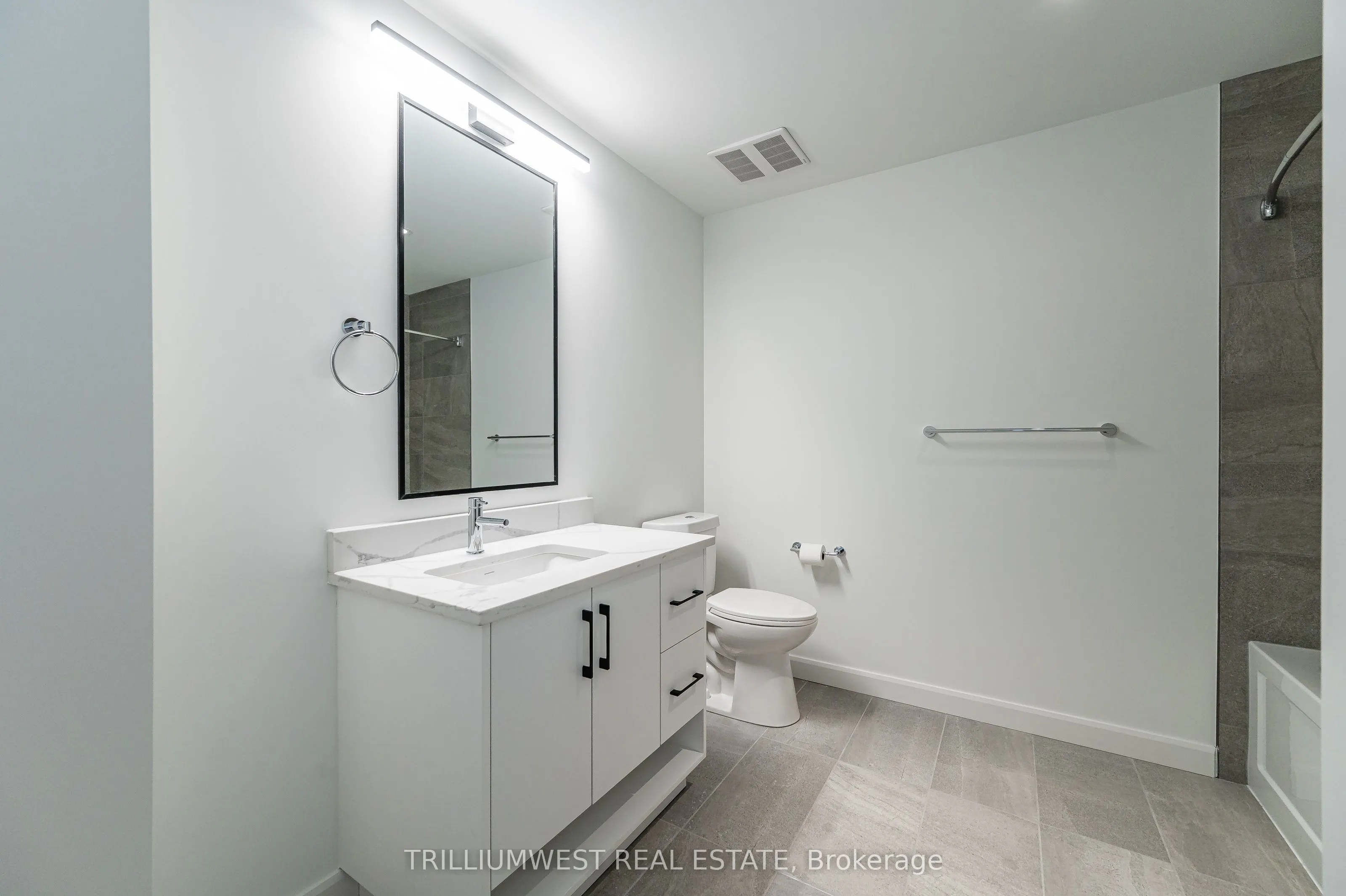 741 King Street W, #505