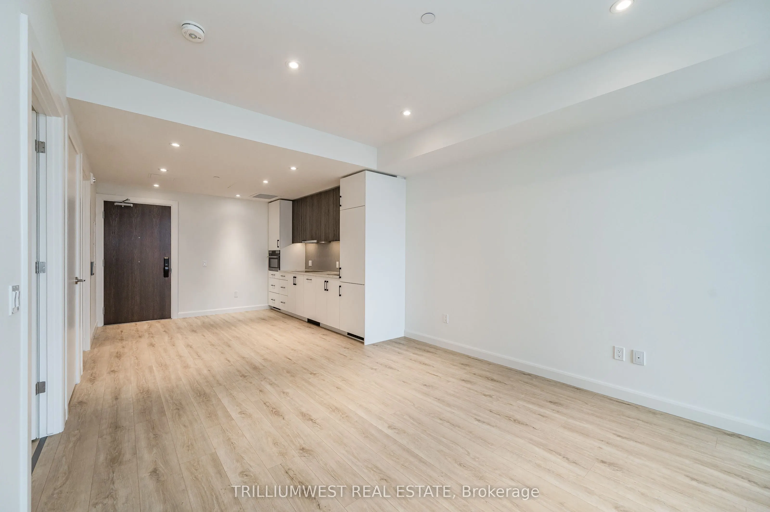 741 King Street W, #505