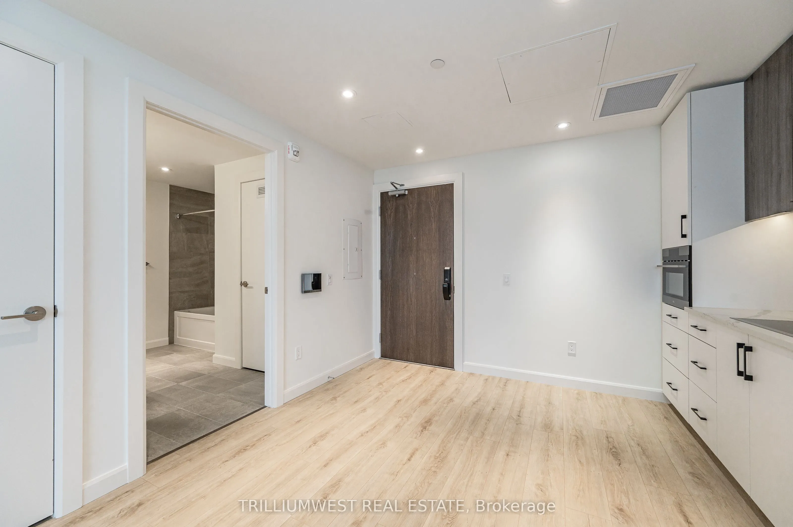 741 King Street W, #505