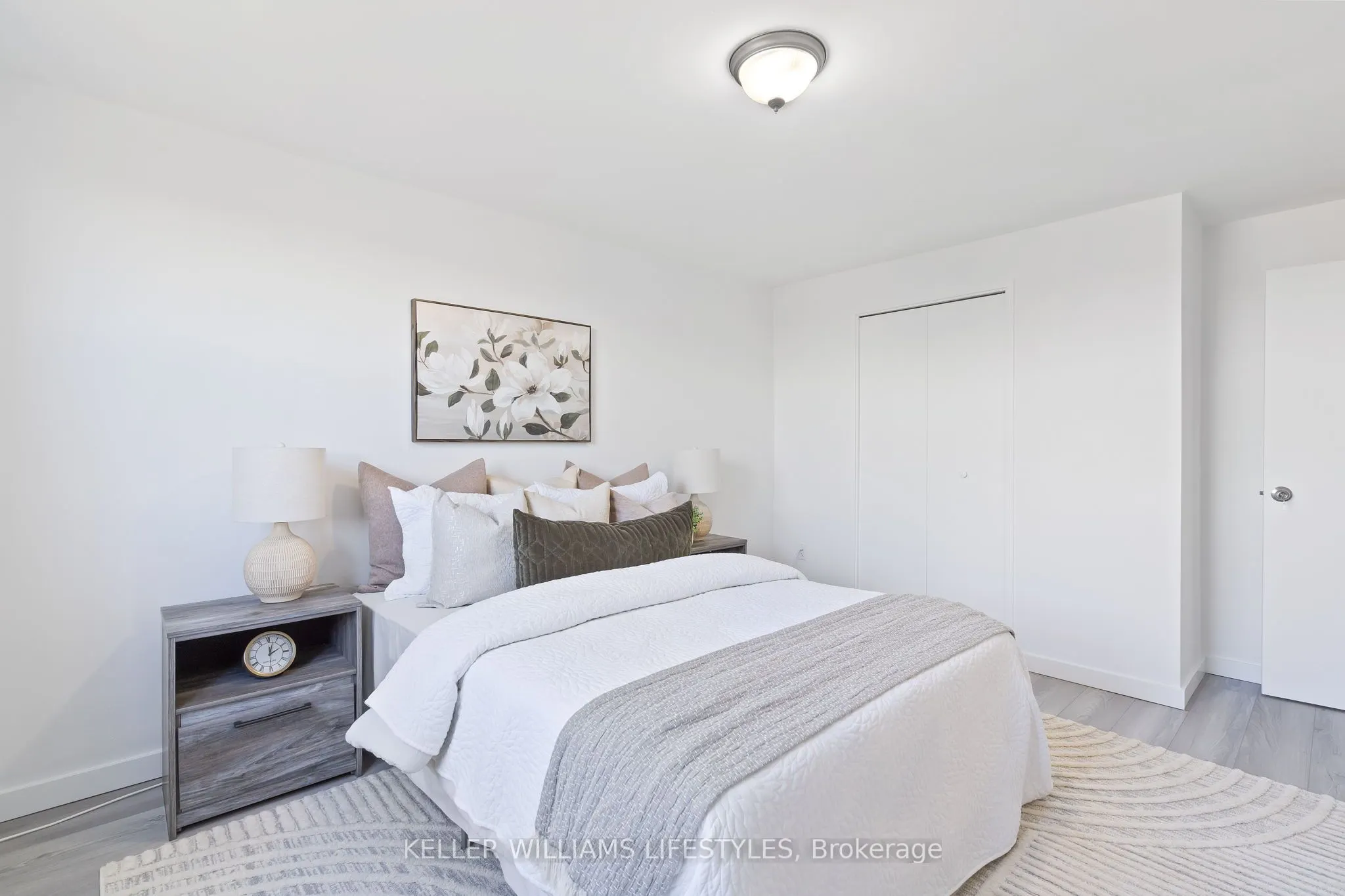 931 Wonderland Road S, #511
