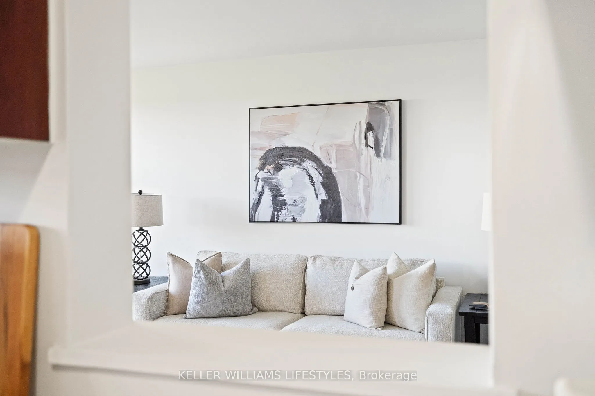 931 Wonderland Road S, #511
