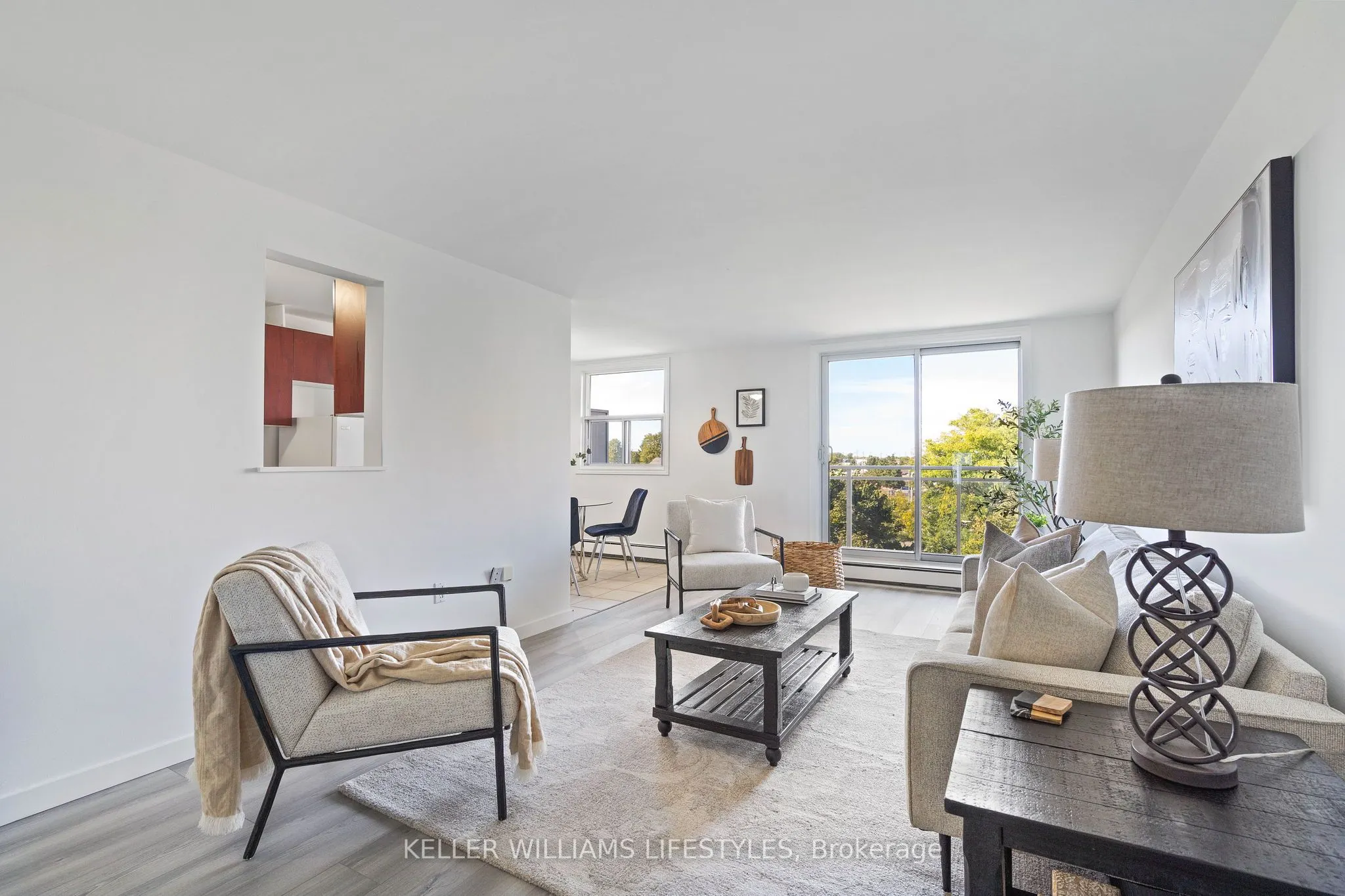 931 Wonderland Road S, #511