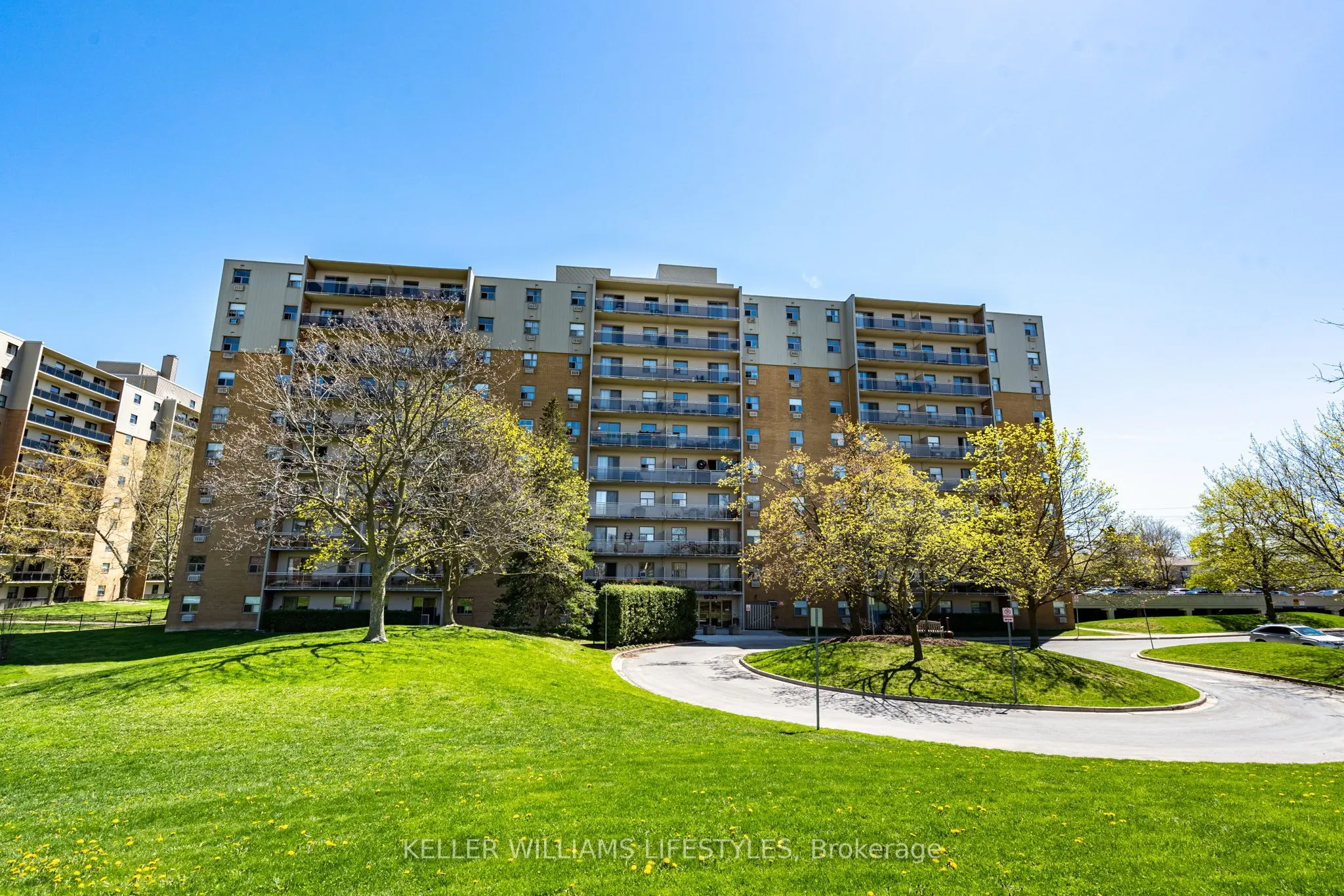 931 Wonderland Road S, #511