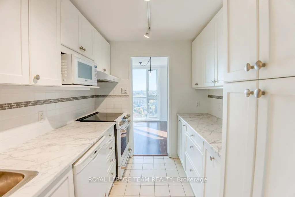 1025 Richmond Road, #2201