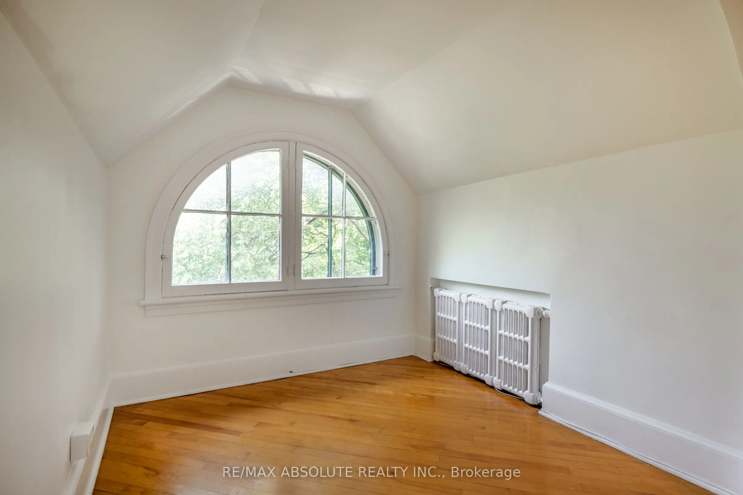 258 Daly Avenue, #3