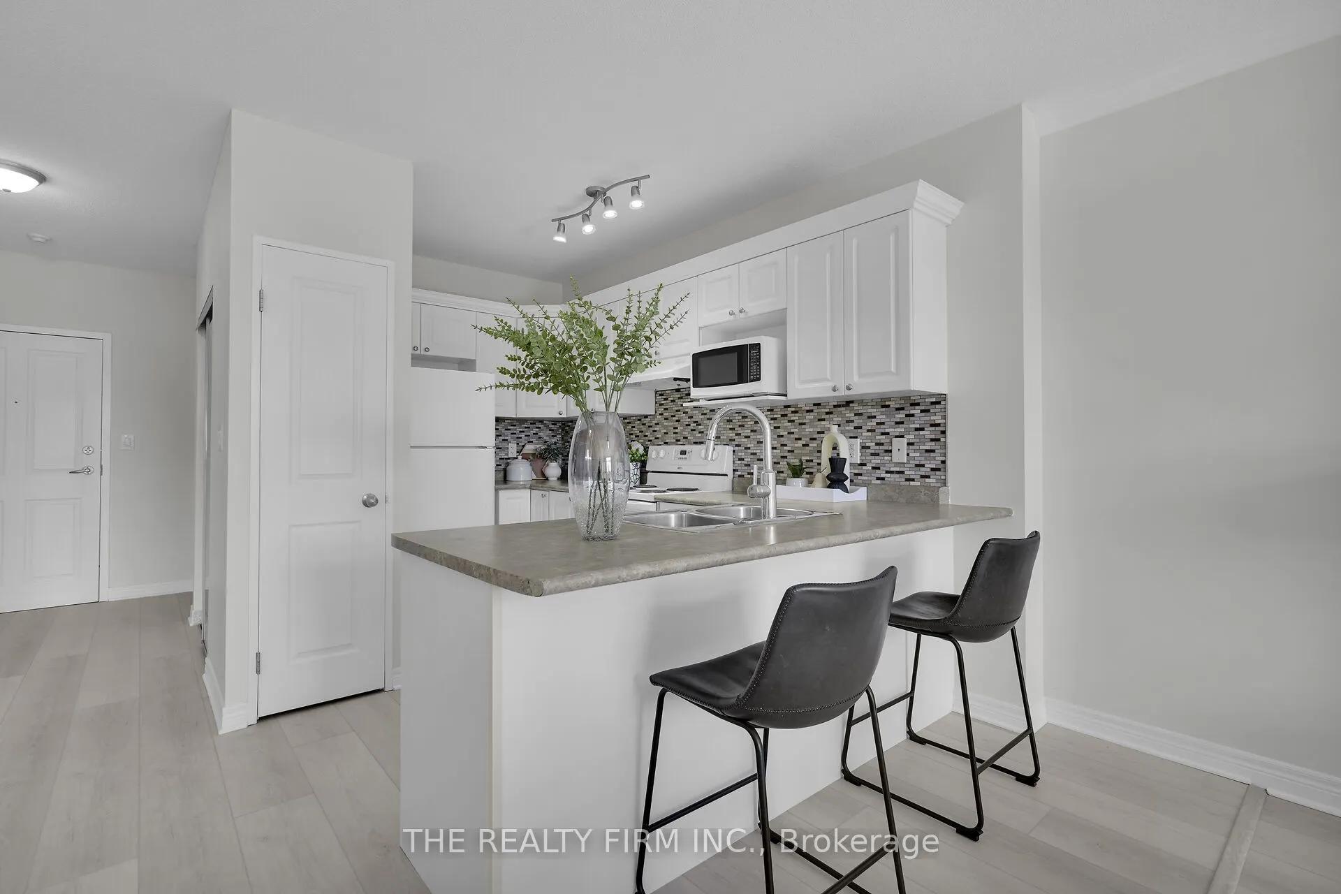 353 Commissioners Road W, #107