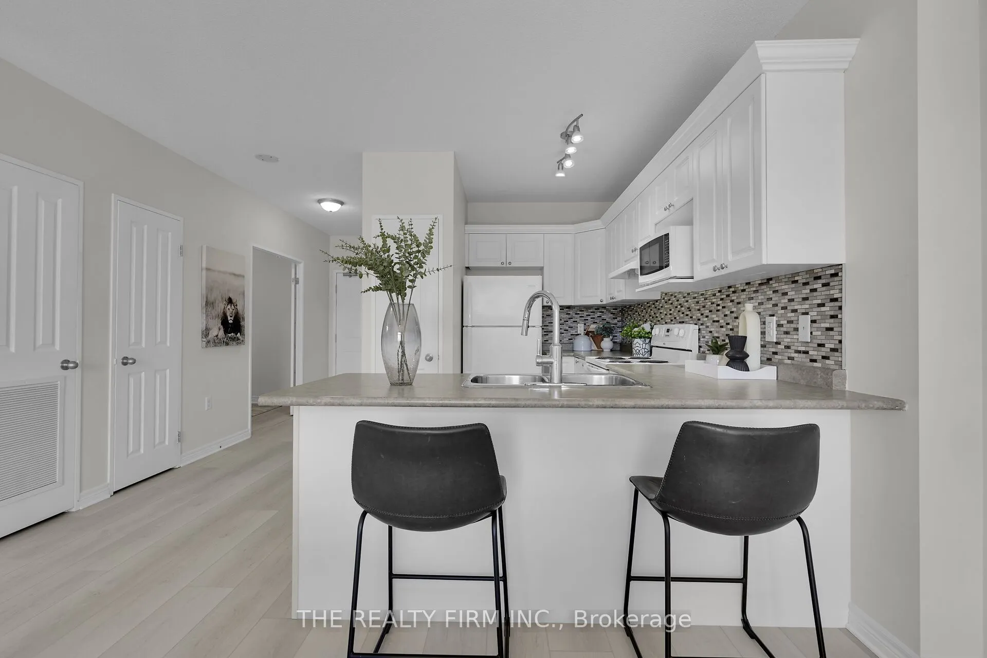 353 Commissioners Road W, #107