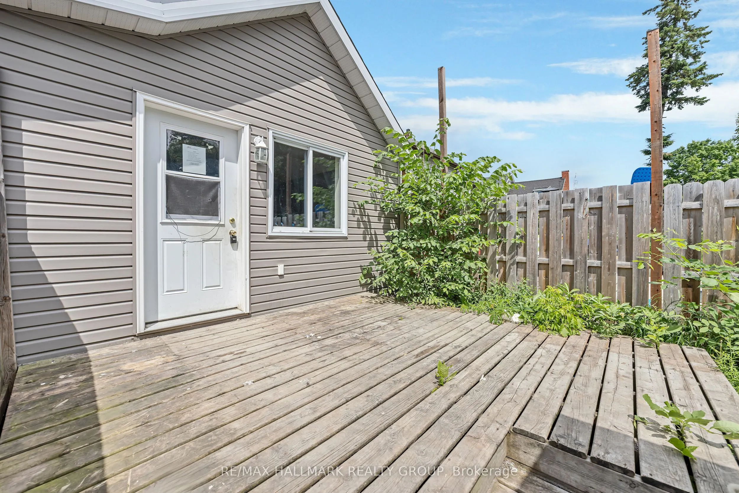 243 HARRIET Street