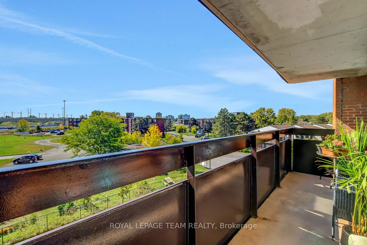 2000 JASMINE Crescent, #410