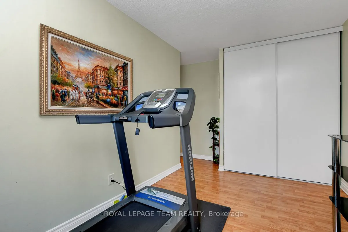 2000 JASMINE Crescent, #410