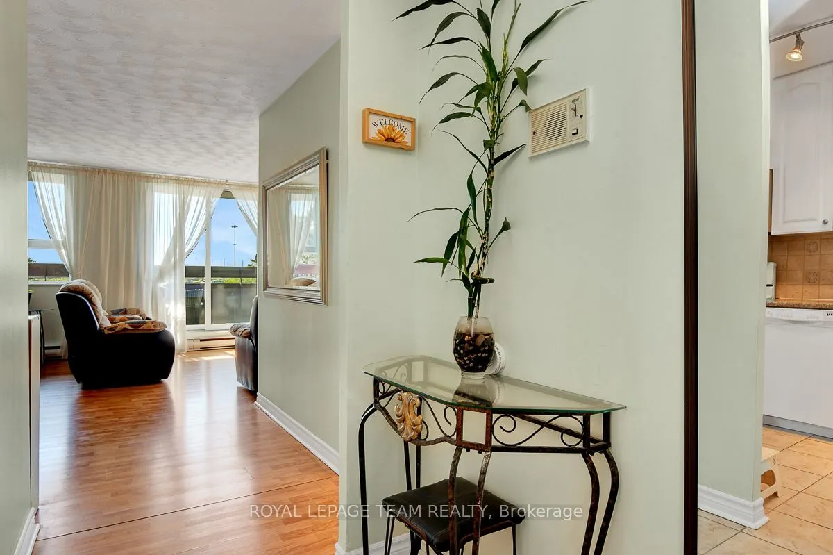 2000 JASMINE Crescent, #410