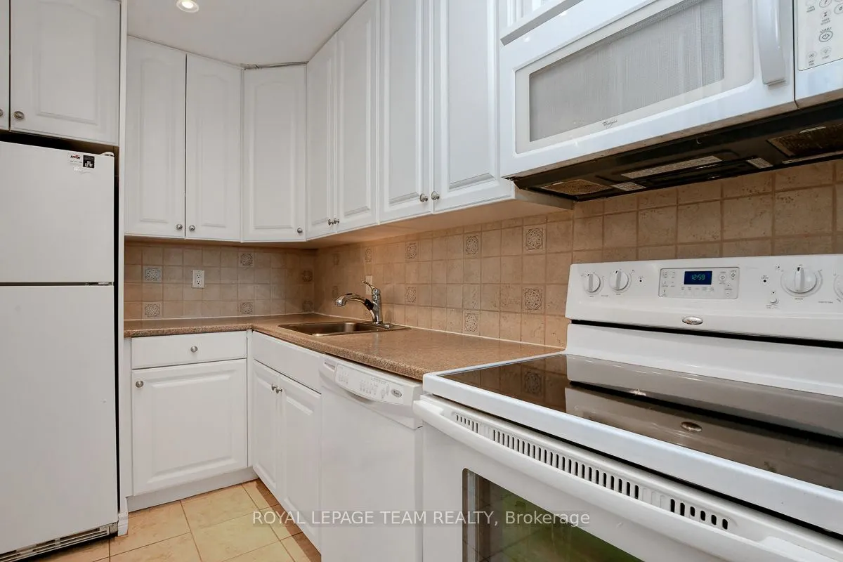 2000 JASMINE Crescent, #410
