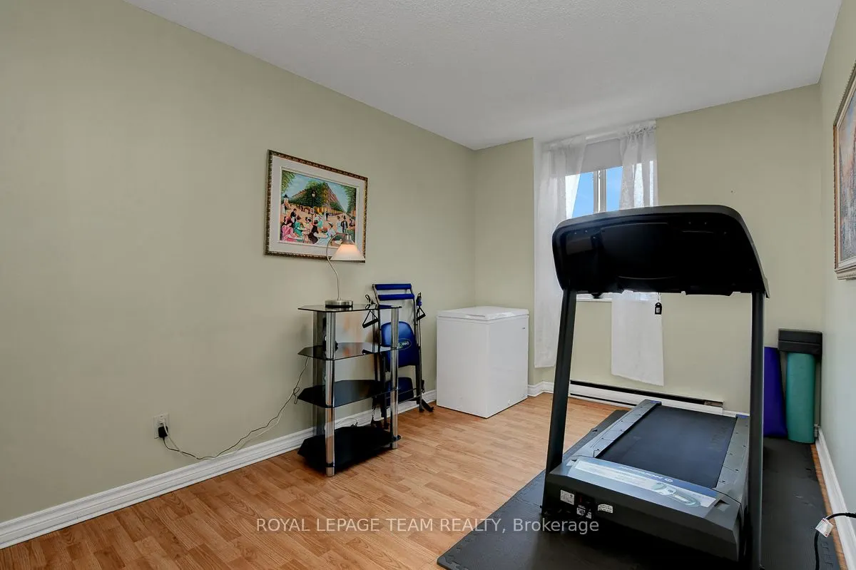 2000 JASMINE Crescent, #410