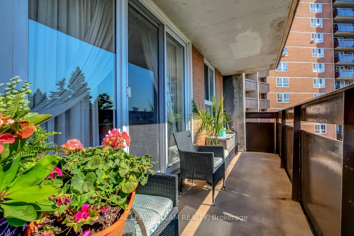 2000 JASMINE Crescent, #410