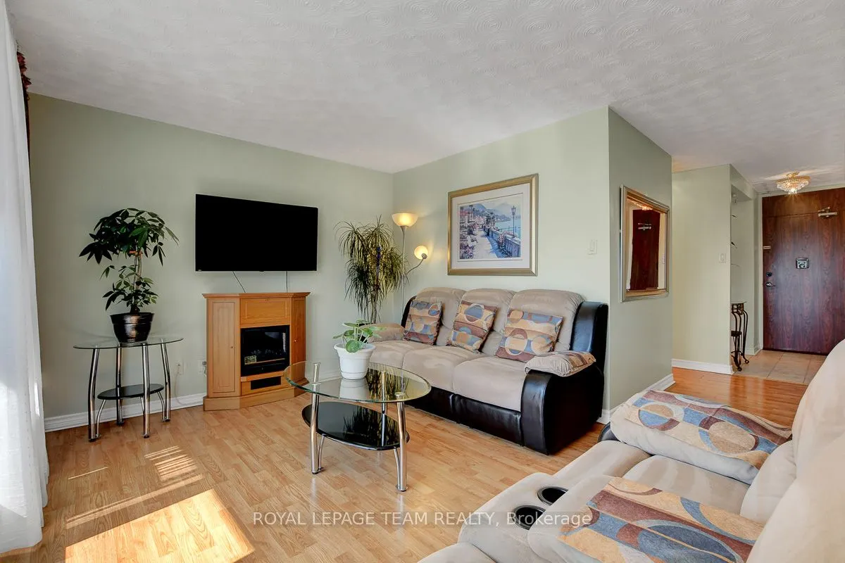 2000 JASMINE Crescent, #410